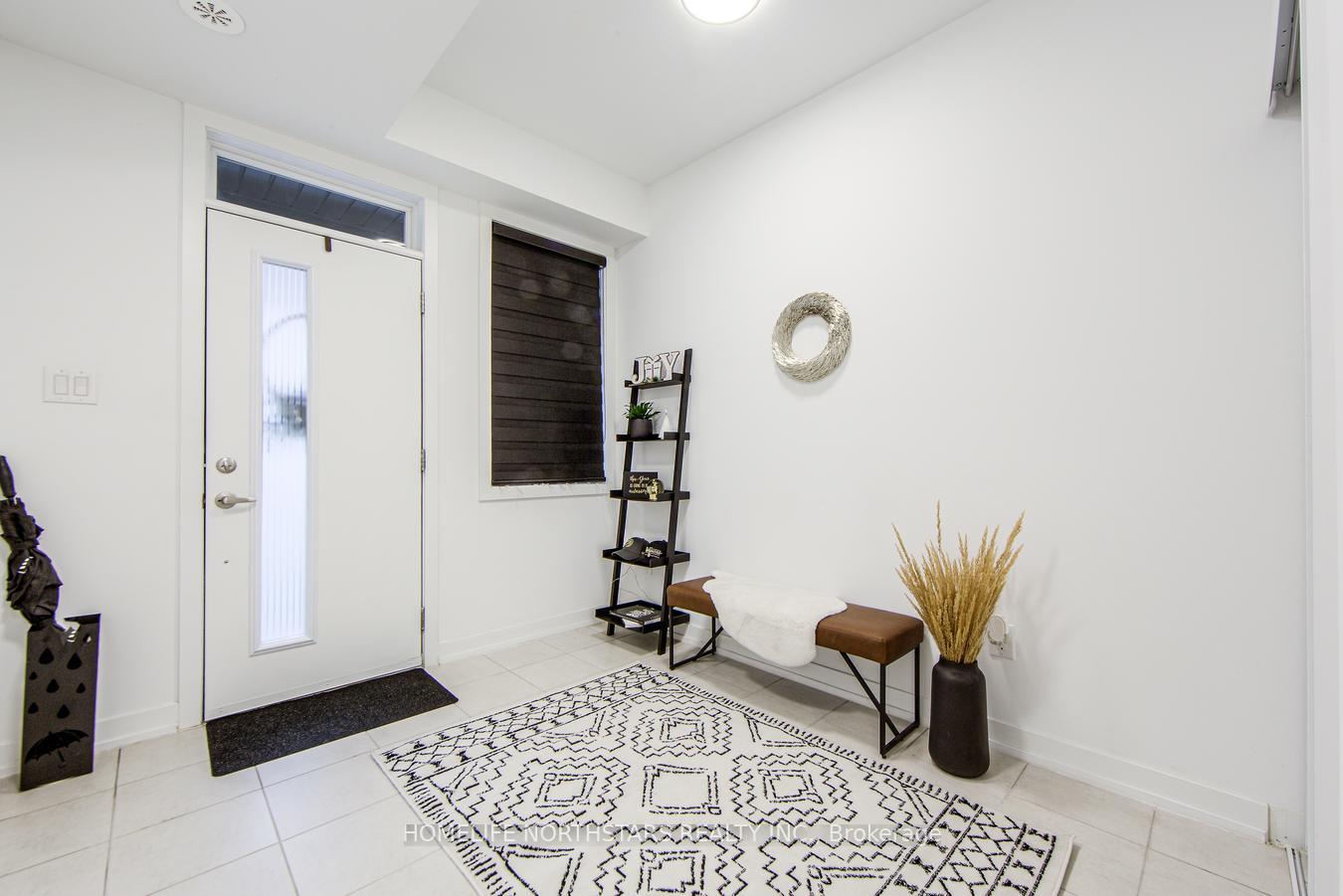 Photo 25 of 42 Engel Street, Vaughan, Vaughan Grove — HOMEH
