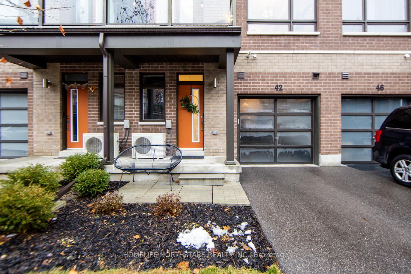 Photo 5 of 42 Engel Street, Vaughan, Vaughan Grove — HOMEH