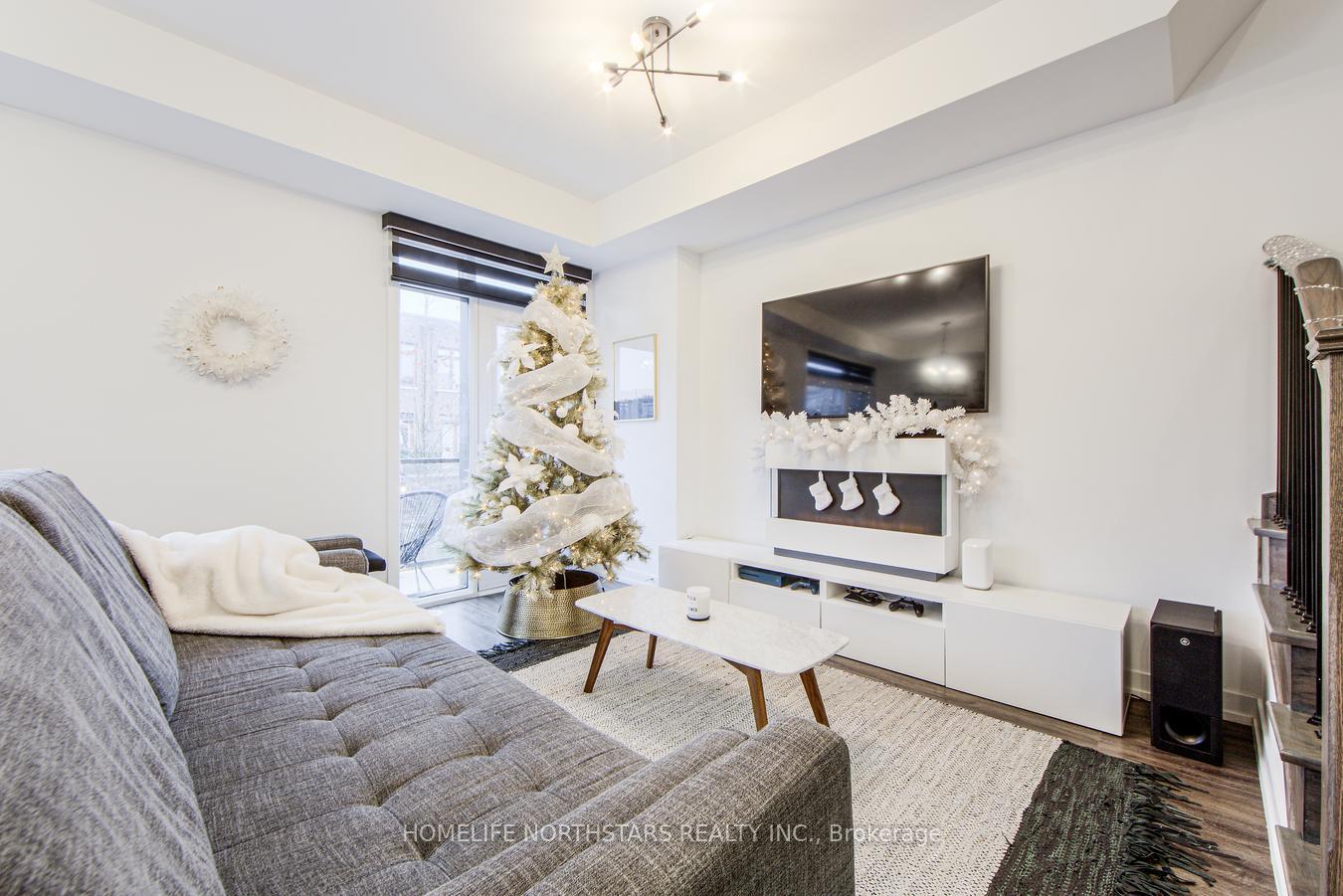 Photo 10 of 42 Engel Street, Vaughan, Vaughan Grove — HOMEH