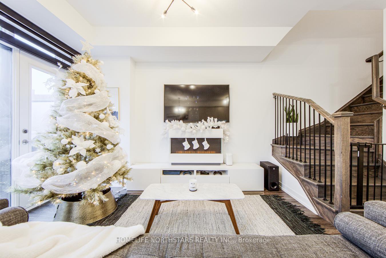 Photo 11 of 42 Engel Street, Vaughan, Vaughan Grove — HOMEH