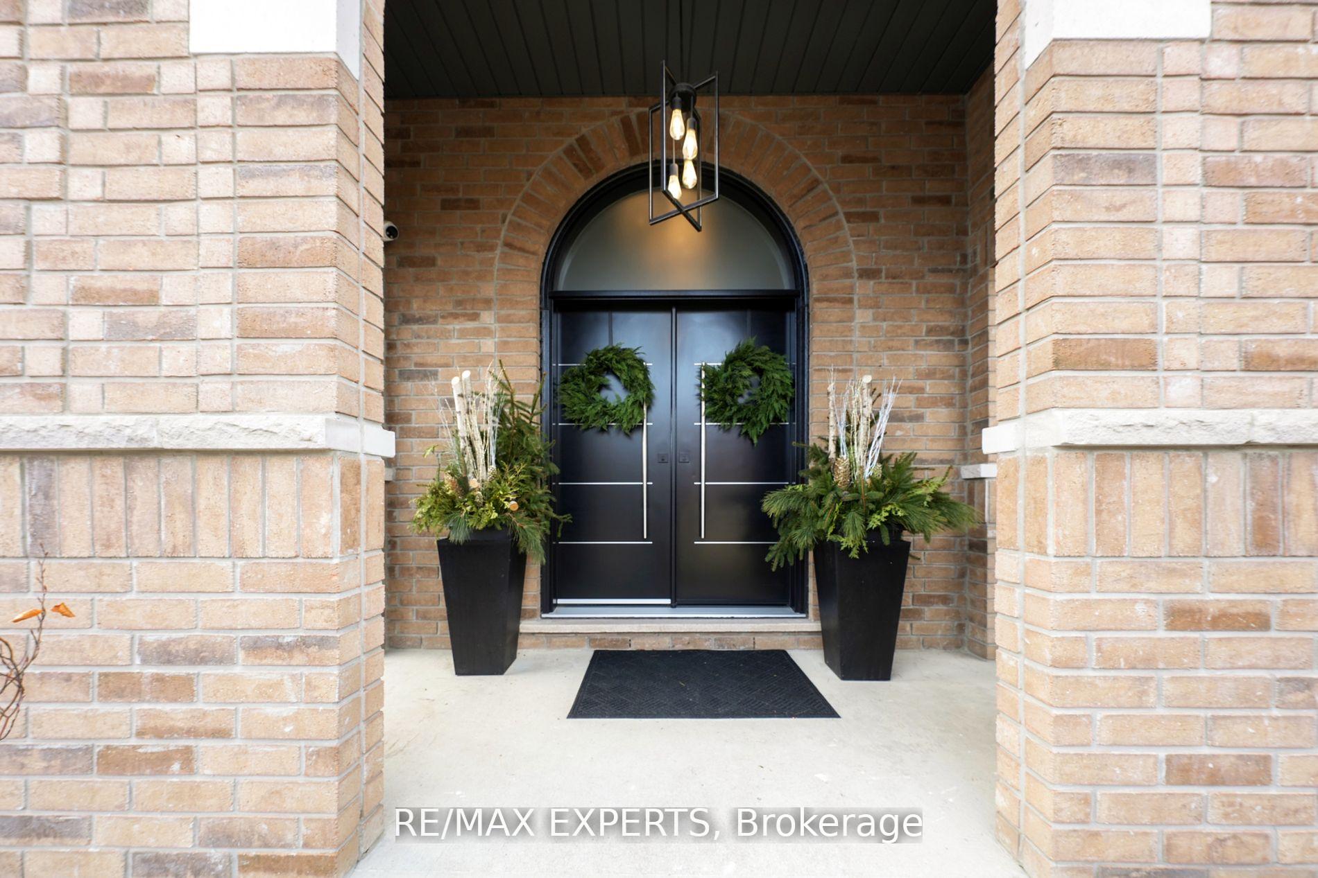 Photo 4 of 12 Nocturne Avenue, Vaughan, Kleinburg — HOMEH