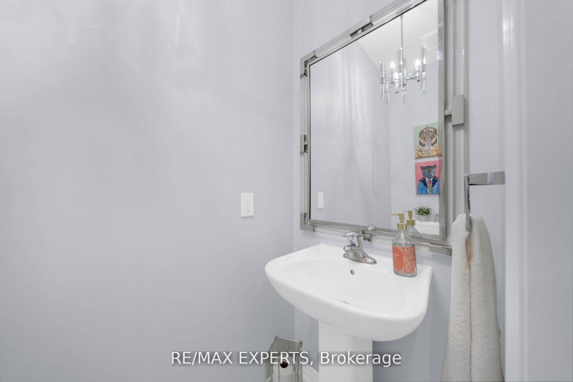 Photo 20 of 12 Nocturne Avenue, Vaughan, Kleinburg — HOMEH