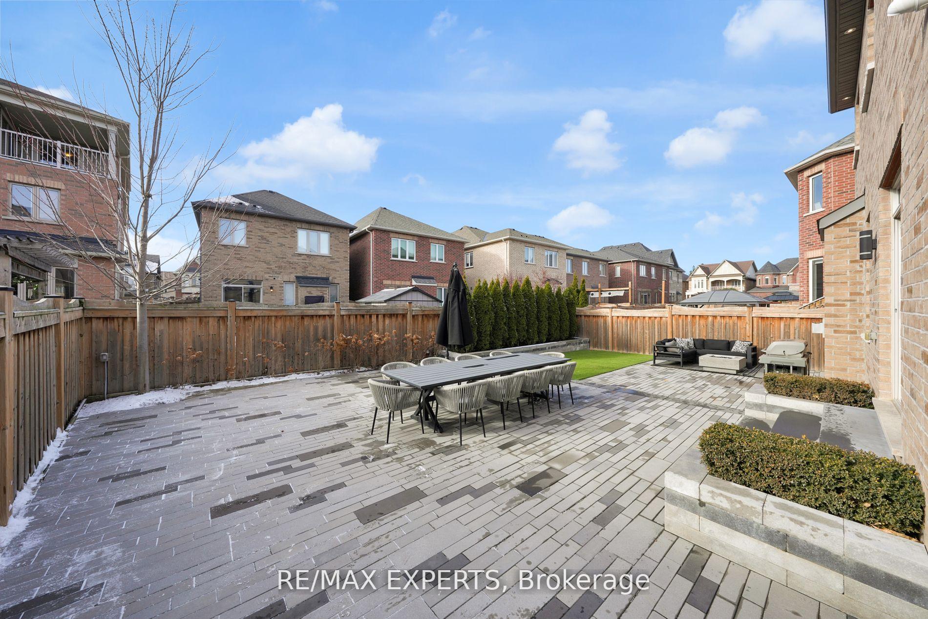 Photo 32 of 12 Nocturne Avenue, Vaughan, Kleinburg — HOMEH