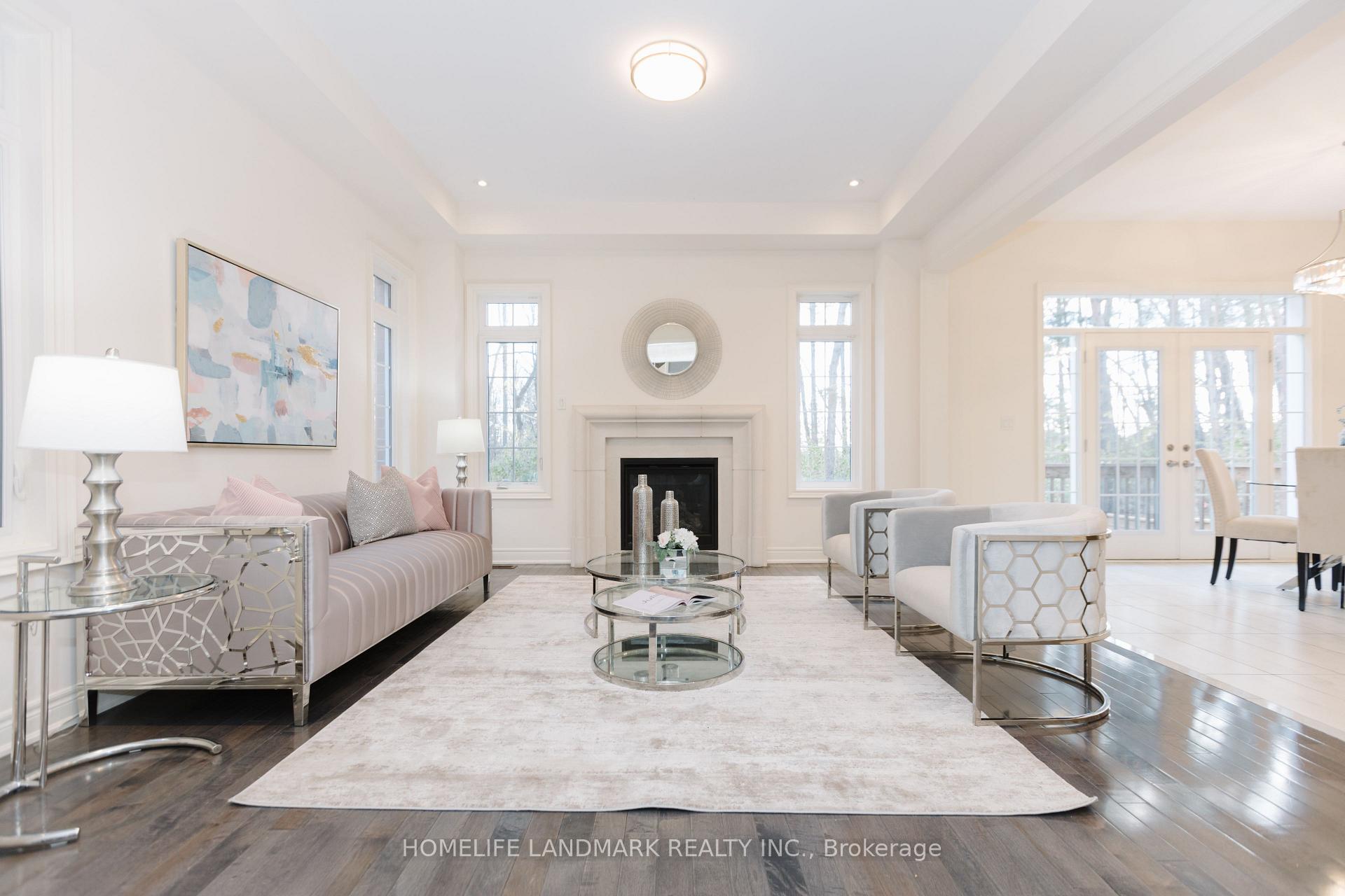Photo 7 of 17 Fitzmaurice Drive, Vaughan, Patterson — HOMEH