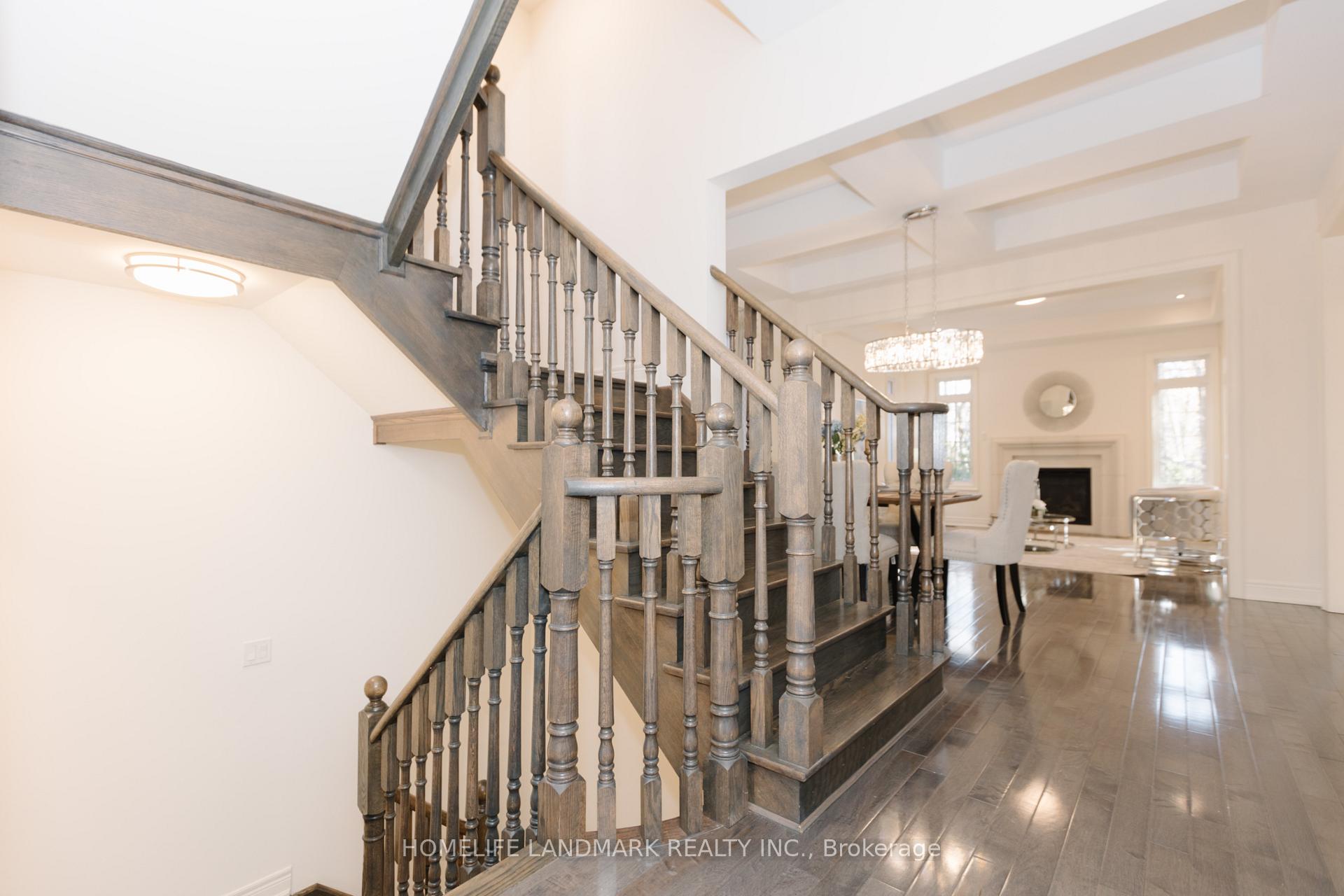 Photo 14 of 17 Fitzmaurice Drive, Vaughan, Patterson — HOMEH