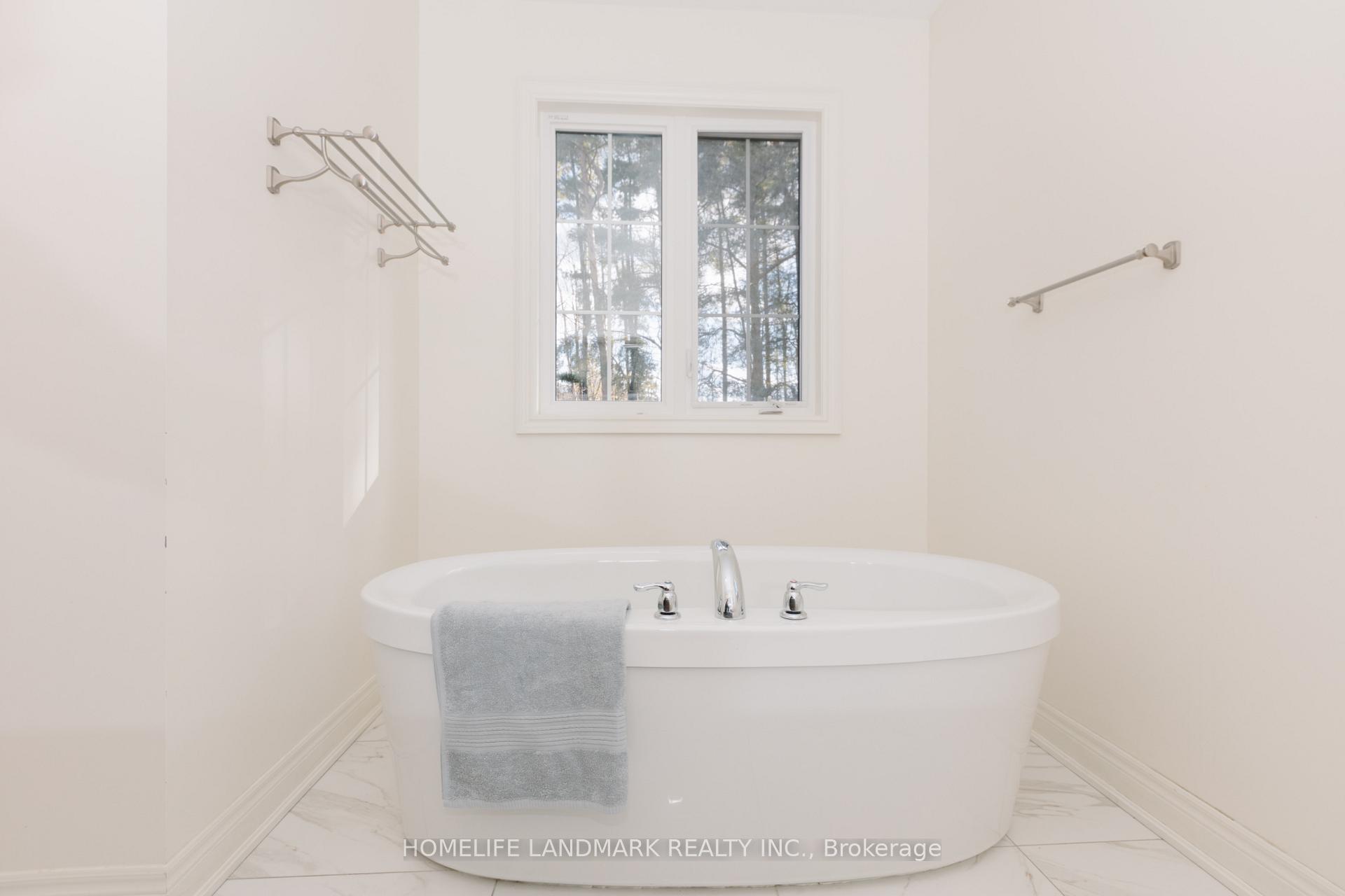 Photo 21 of 17 Fitzmaurice Drive, Vaughan, Patterson — HOMEH