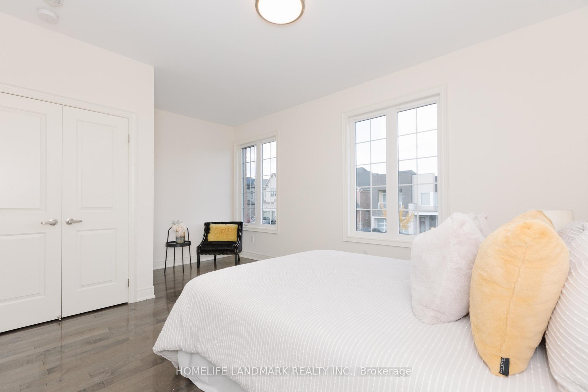 Photo 23 of 17 Fitzmaurice Drive, Vaughan, Patterson — HOMEH