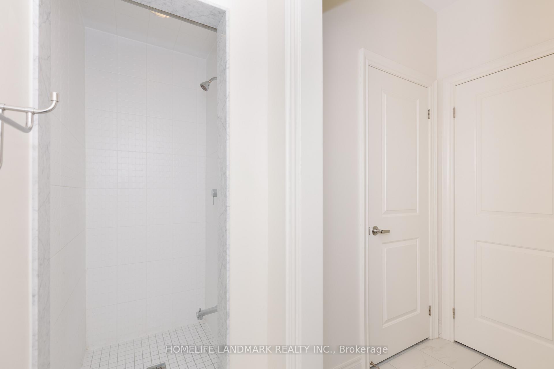 Photo 25 of 17 Fitzmaurice Drive, Vaughan, Patterson — HOMEH