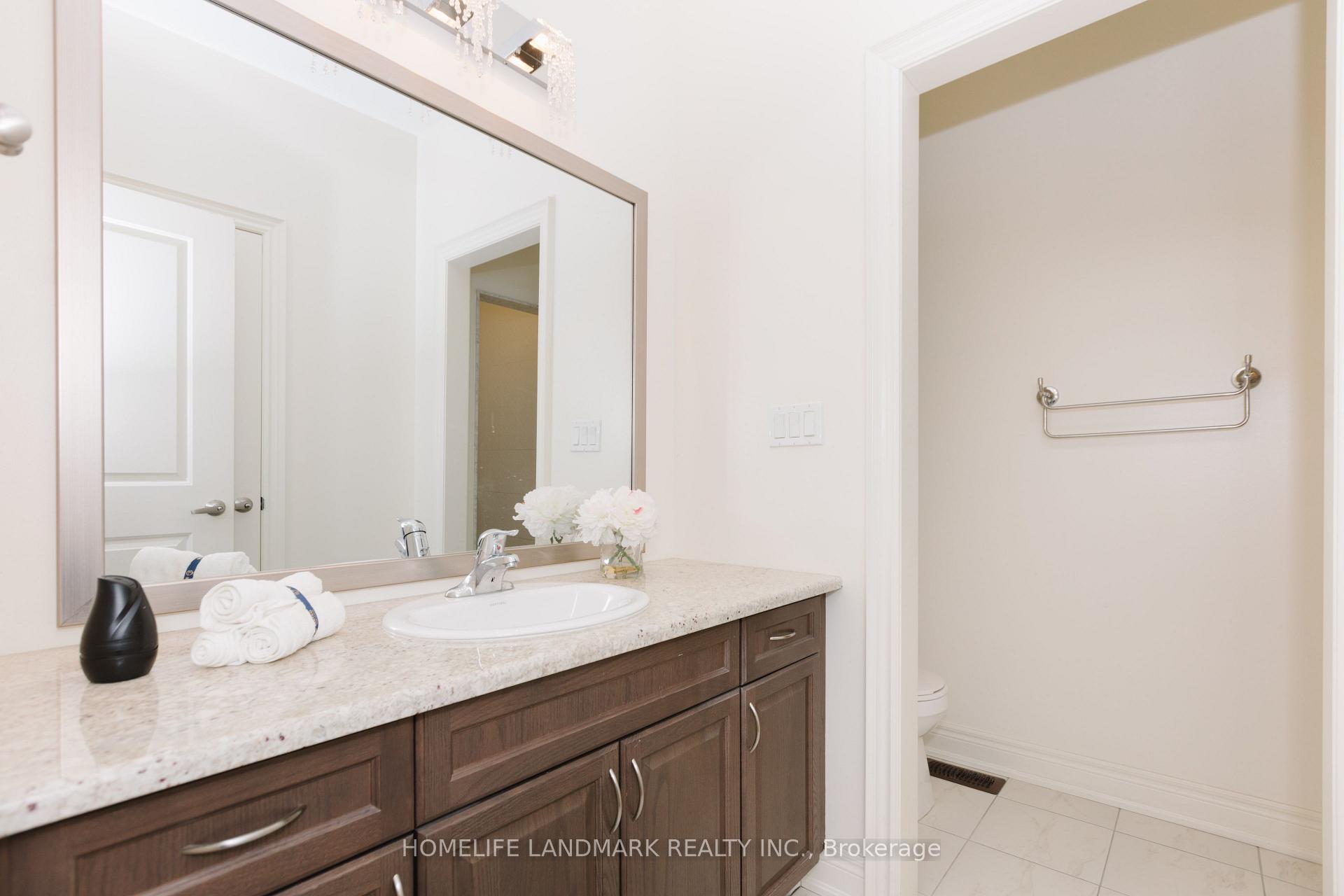 Photo 26 of 17 Fitzmaurice Drive, Vaughan, Patterson — HOMEH