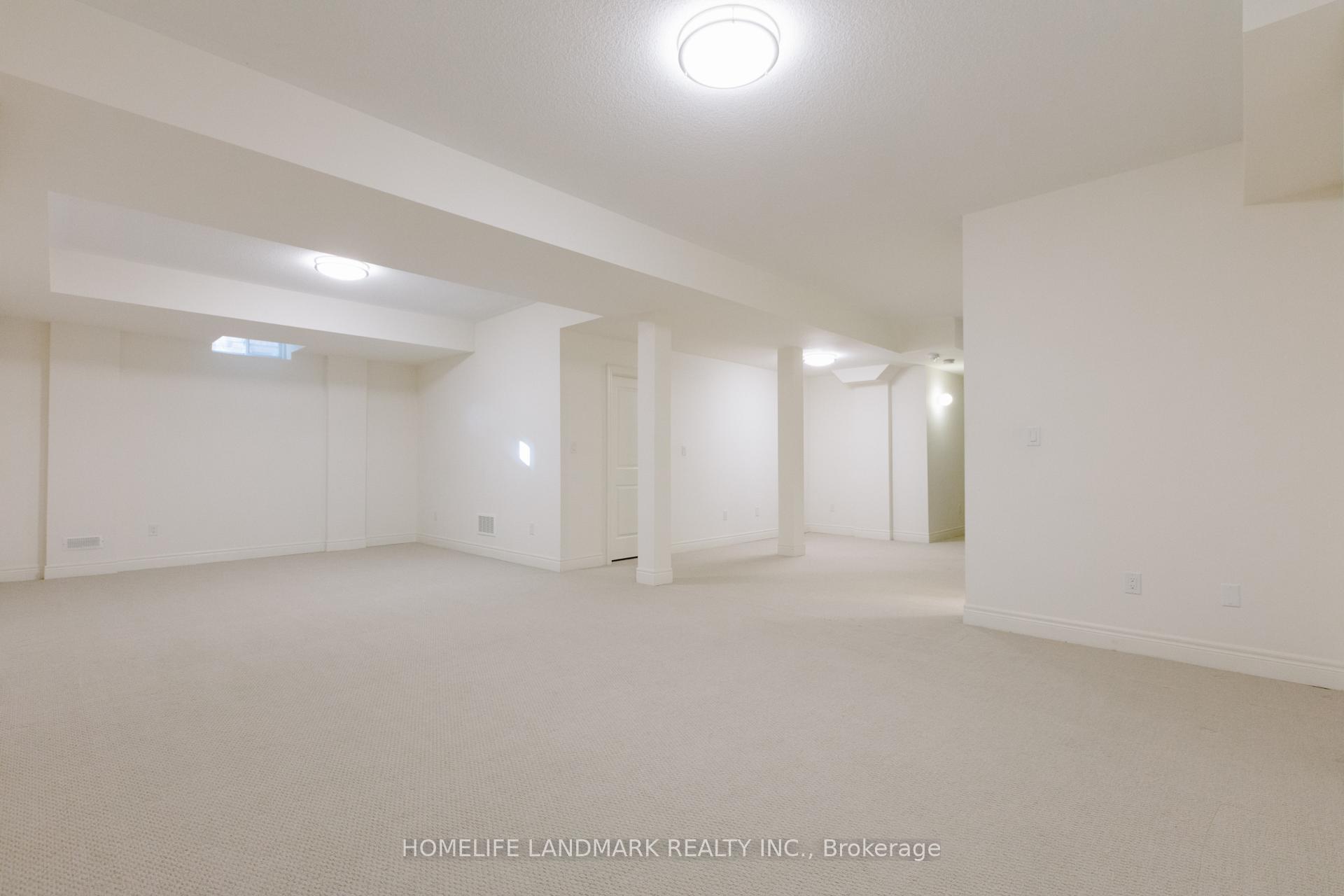 Photo 37 of 17 Fitzmaurice Drive, Vaughan, Patterson — HOMEH