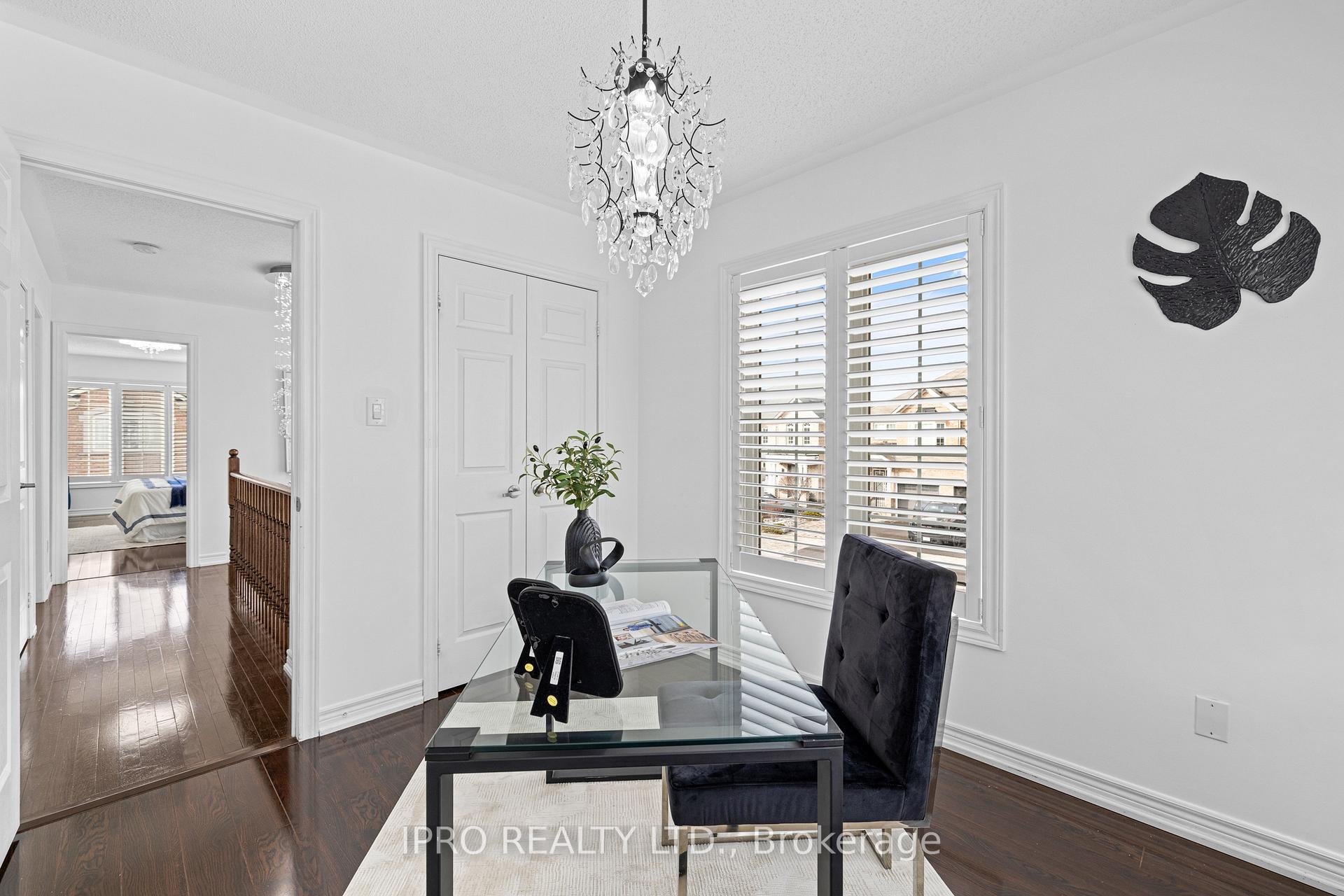 Photo 19 of 97 Gentile Circle, Vaughan, Elder Mills — HOMEH
