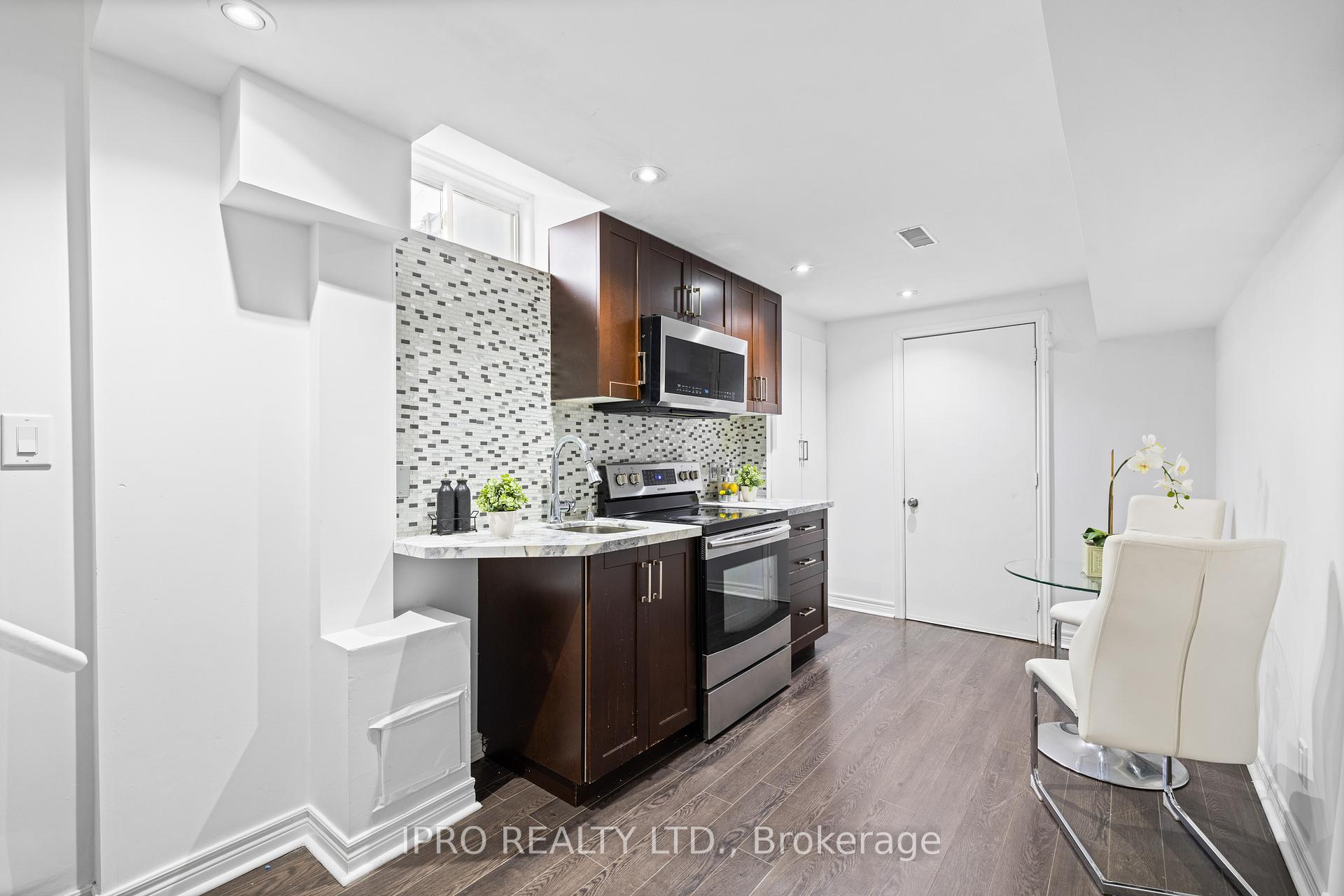 Photo 27 of 97 Gentile Circle, Vaughan, Elder Mills — HOMEH