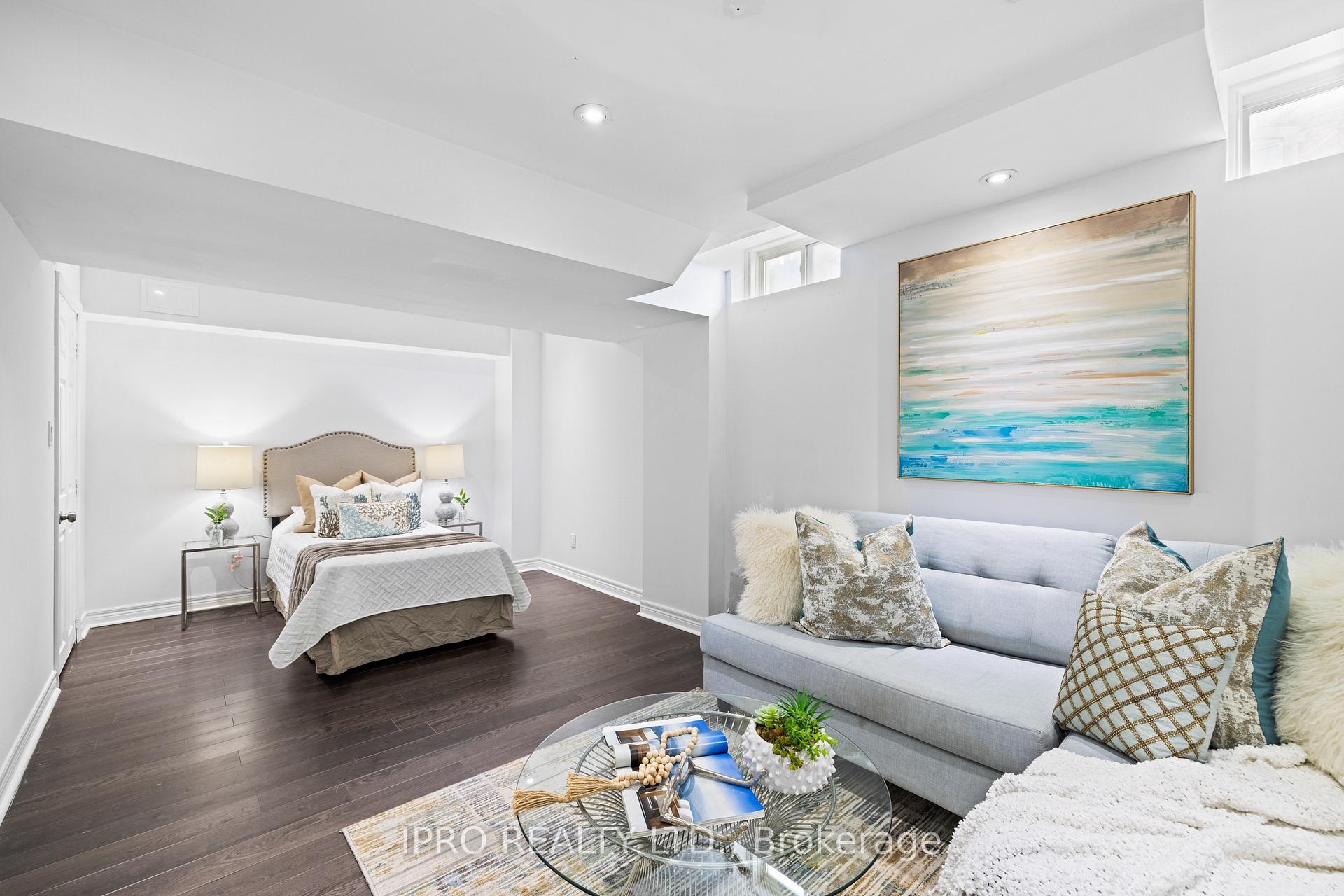 Photo 29 of 97 Gentile Circle, Vaughan, Elder Mills — HOMEH
