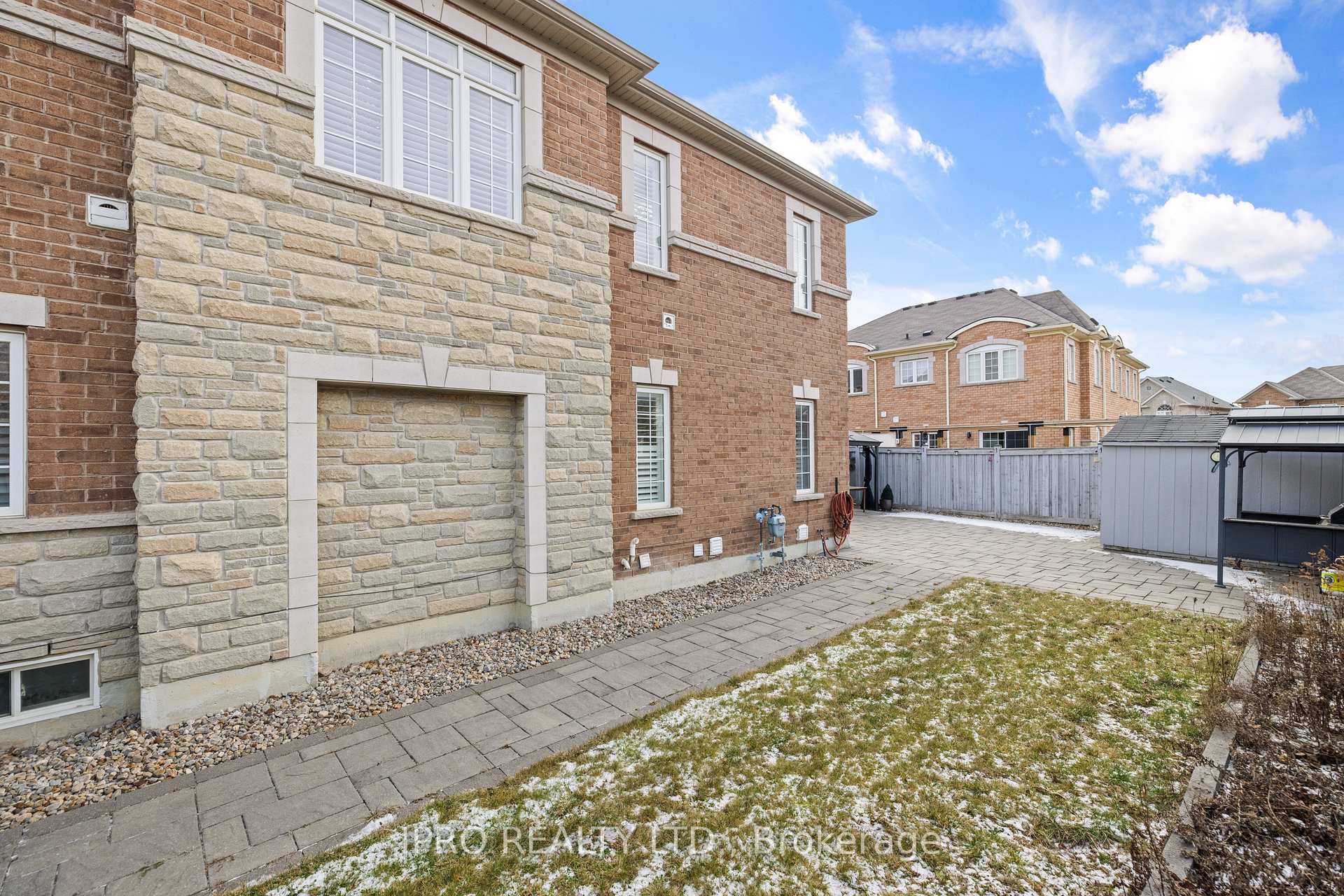 Photo 35 of 97 Gentile Circle, Vaughan, Elder Mills — HOMEH