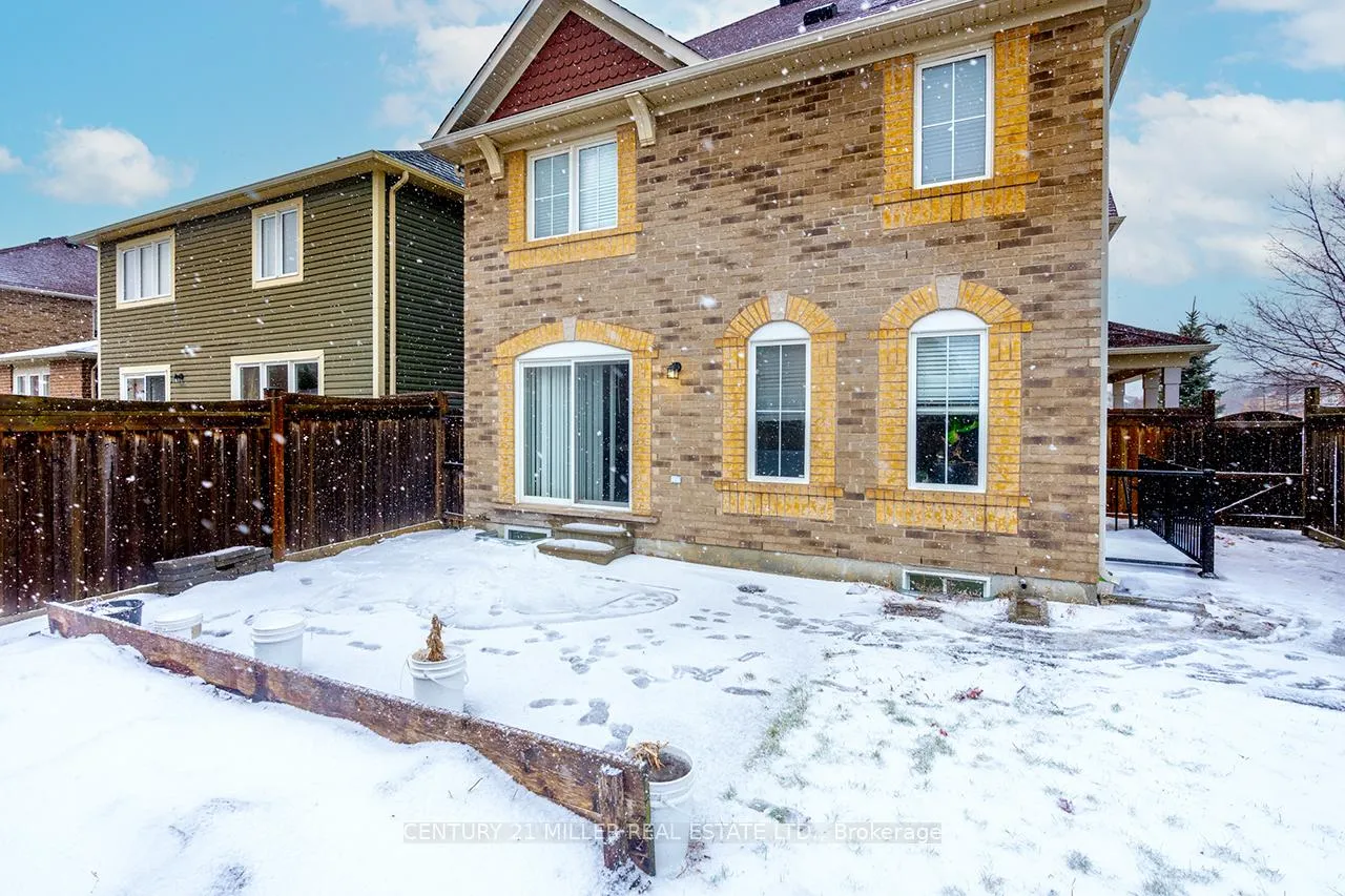 Photo 19 of Unit Upper, 259 Higginbotham Crescent, Milton, Willmott — HOMEH