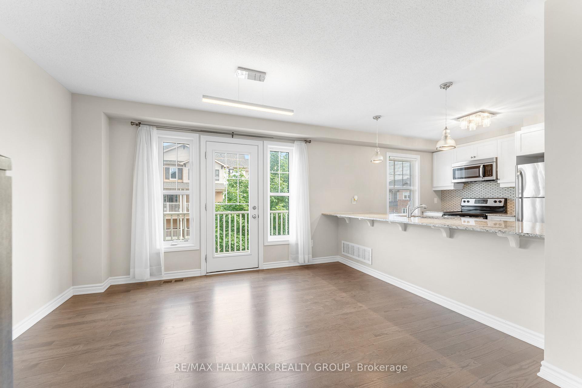 Photo 9 of 799 Mayfly Crescent, Ottawa, Barrhaven - Half Moon Bay — HOMEH