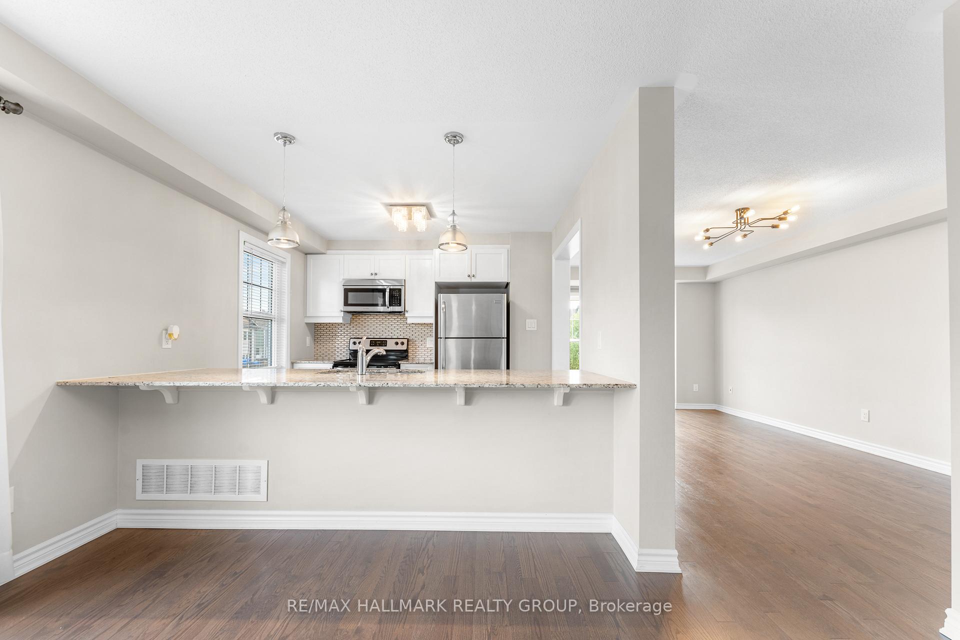 Photo 29 of 799 Mayfly Crescent, Ottawa, Barrhaven - Half Moon Bay — HOMEH