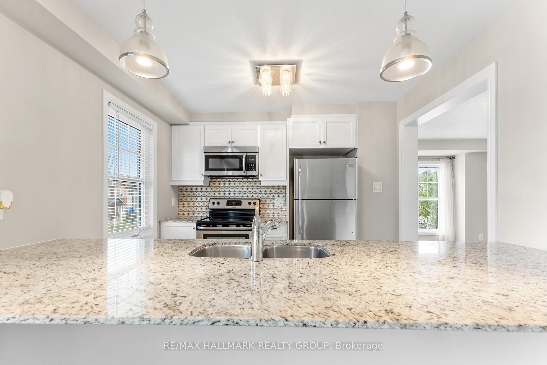 Photo 37 of 799 Mayfly Crescent, Ottawa, Barrhaven - Half Moon Bay — HOMEH
