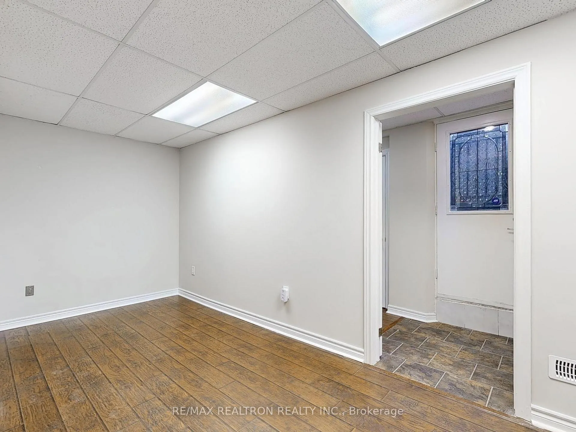 Photo 6 of Unit Basement Unit-A, 5 Cantex Court, Richmond Hill, Devonsleigh — HOMEH