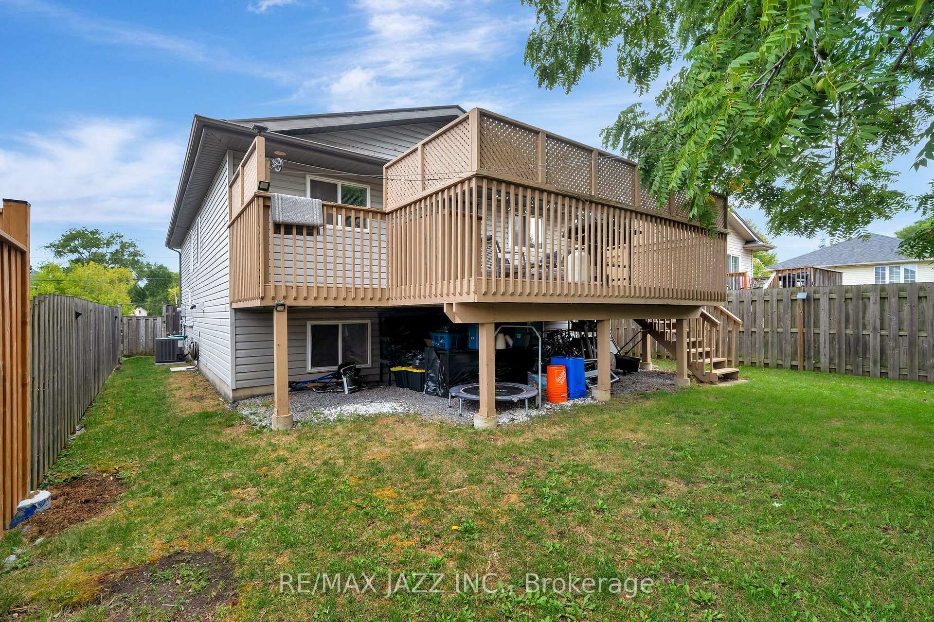Photo 32 of 25 Emily Street, Belleville, Belleville Ward — HOMEH