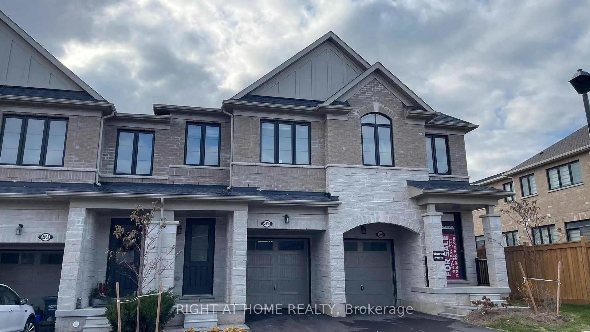 Front of 2090 Coppenwood Common