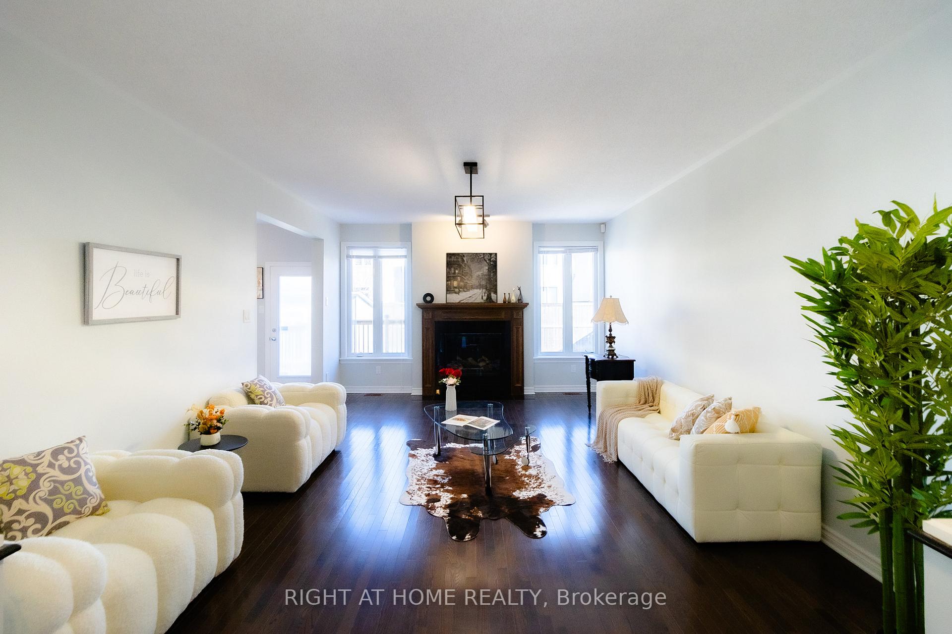 Photo 5 of 204 Cooks Mill Crescent, Ottawa, Riverside South — HOMEH