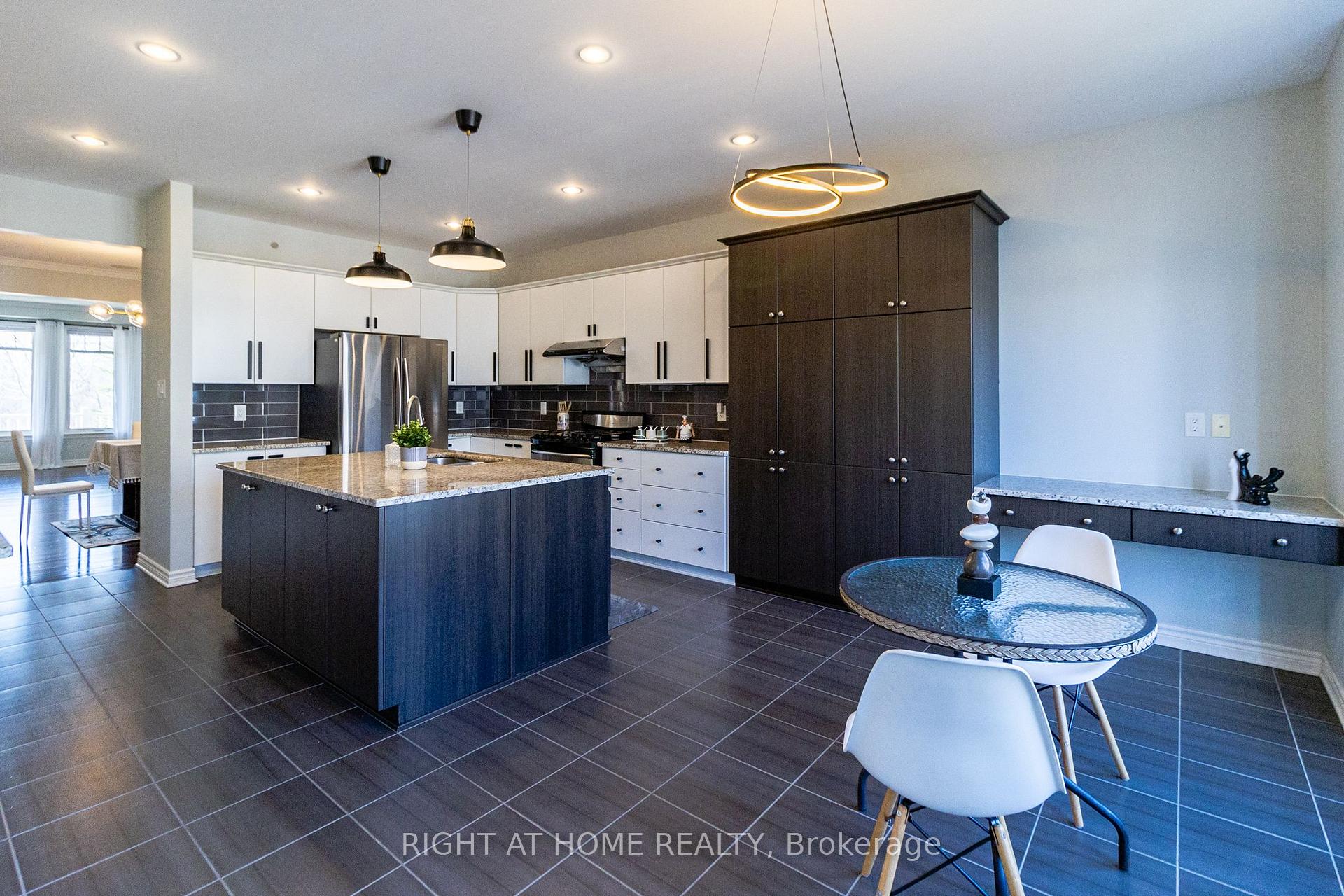 Photo 9 of 204 Cooks Mill Crescent, Ottawa, Riverside South — HOMEH