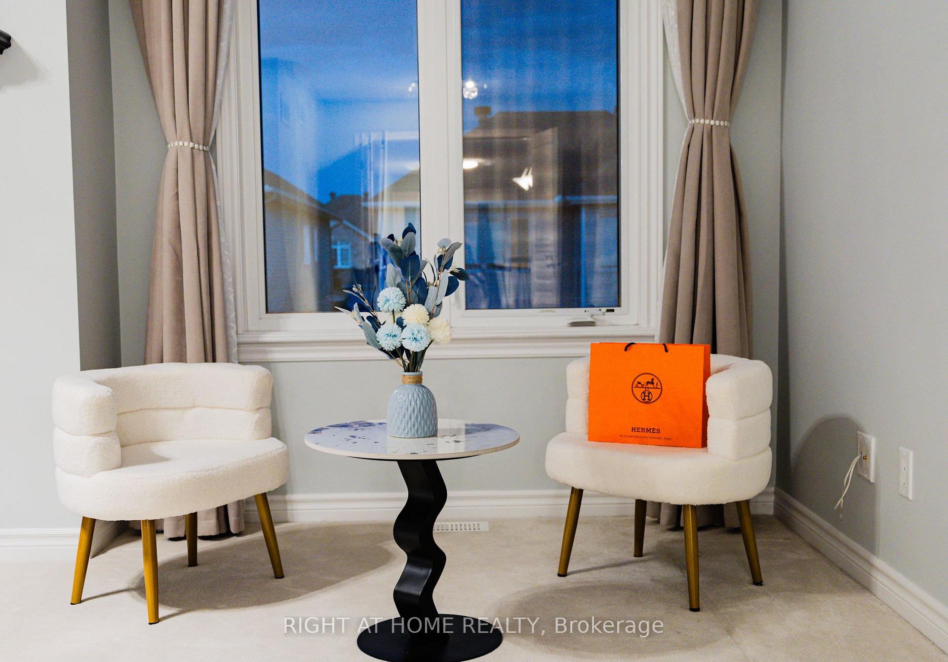 Photo 18 of 204 Cooks Mill Crescent, Ottawa, Riverside South — HOMEH