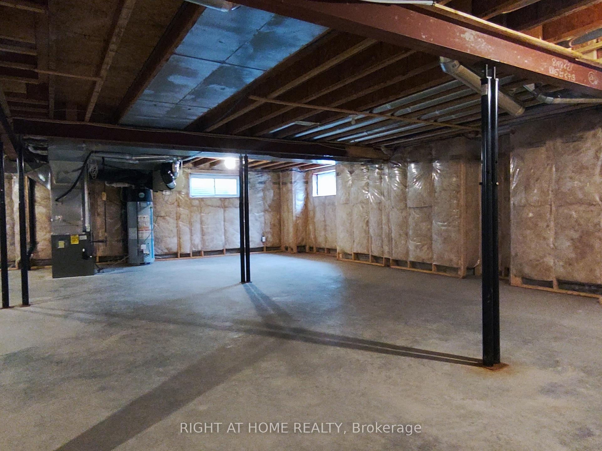 Photo 32 of 204 Cooks Mill Crescent, Ottawa, Riverside South — HOMEH