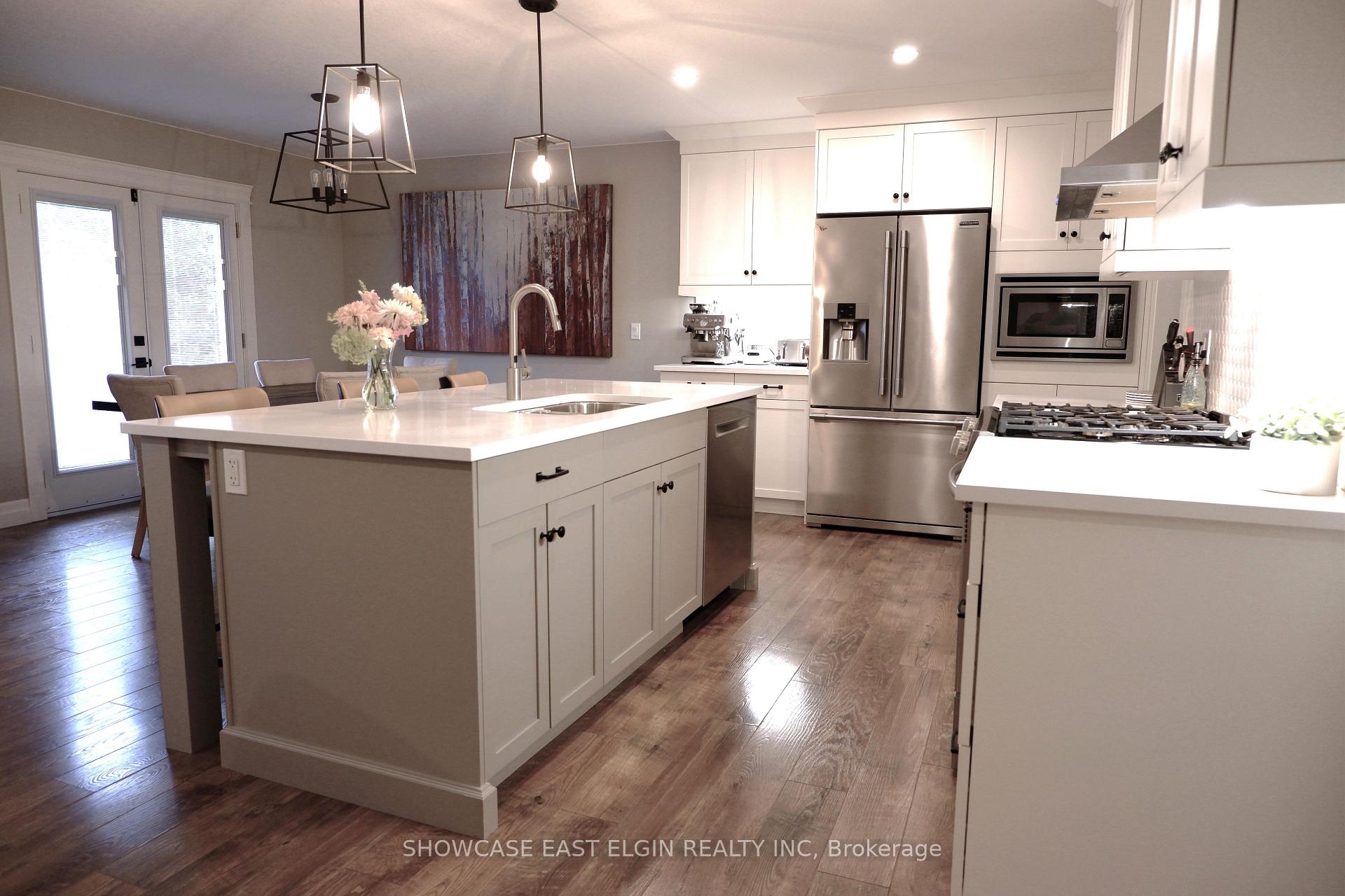 Photo 5 of 145 Tarry Parkway, Aylmer — HOMEH