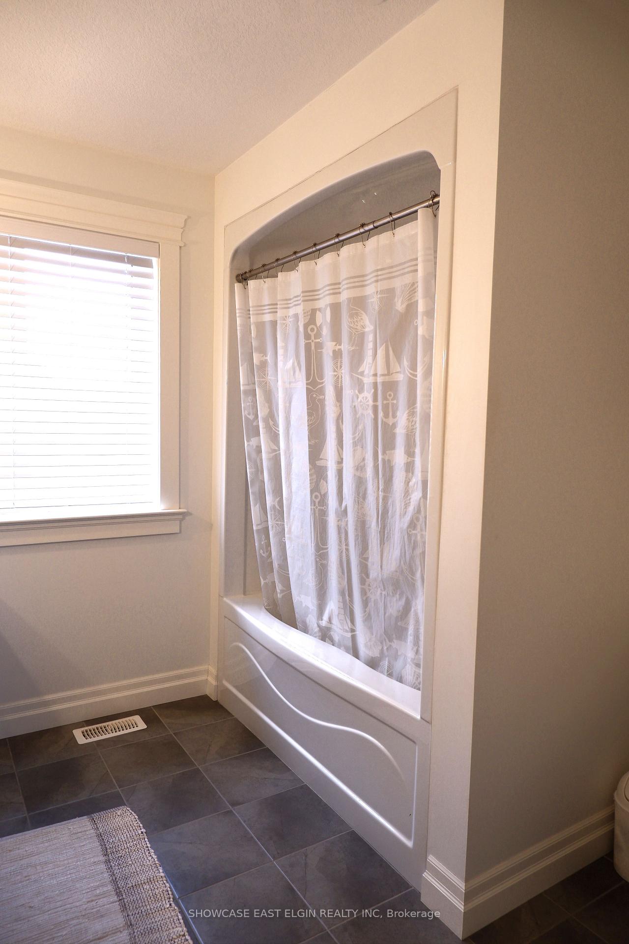 Photo 17 of 145 Tarry Parkway, Aylmer — HOMEH