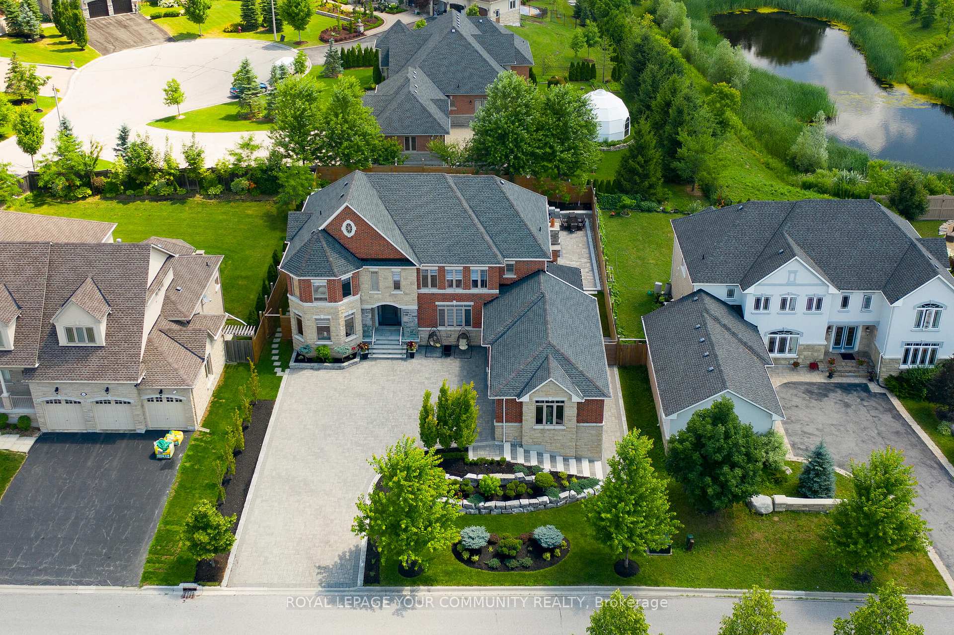 Photo 3 of 15 Soleil Boulevard, Aurora, Aurora Estates — HOMEH