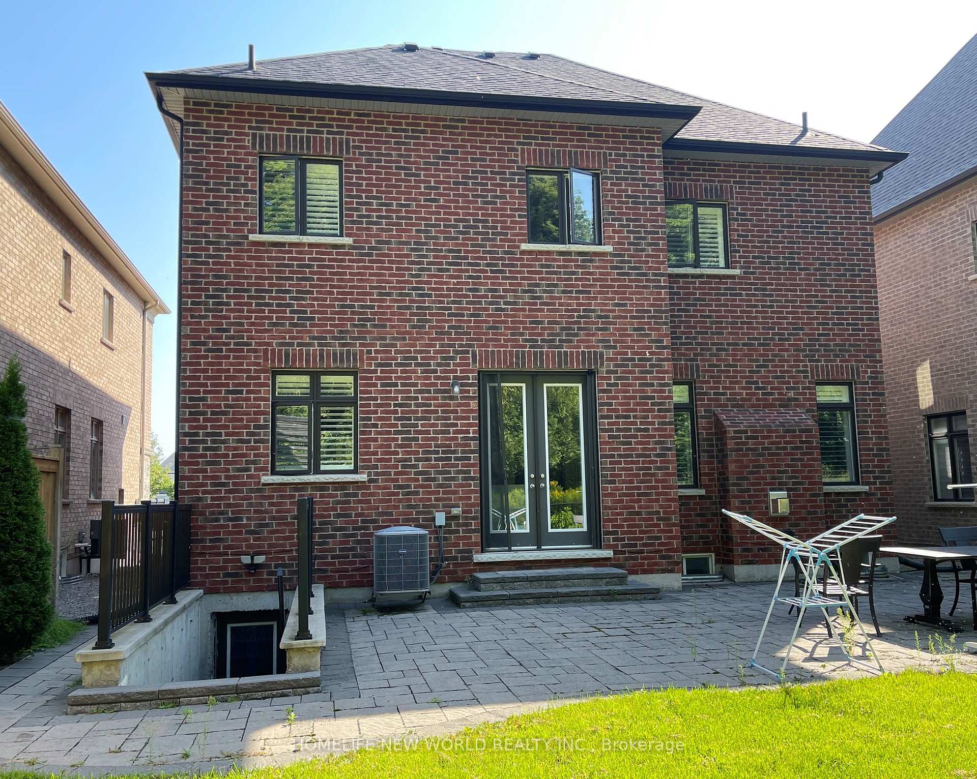 Photo 6 of Unit BSMT, 53 Strawbridge Farm Drive, Aurora, Aurora Grove — HOMEH