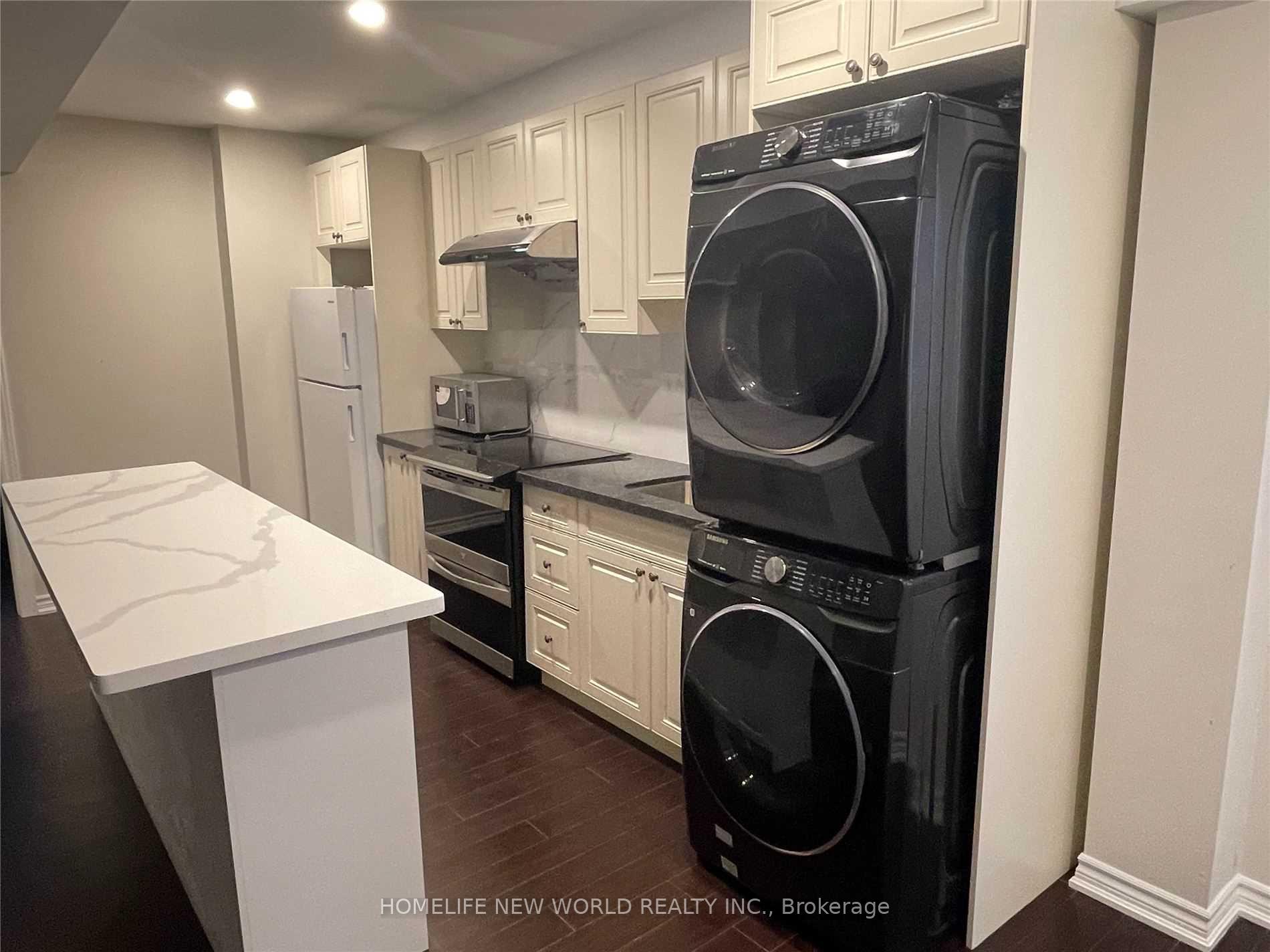 Photo 4 of Unit BSMT, 53 Strawbridge Farm Drive, Aurora, Aurora Grove — HOMEH