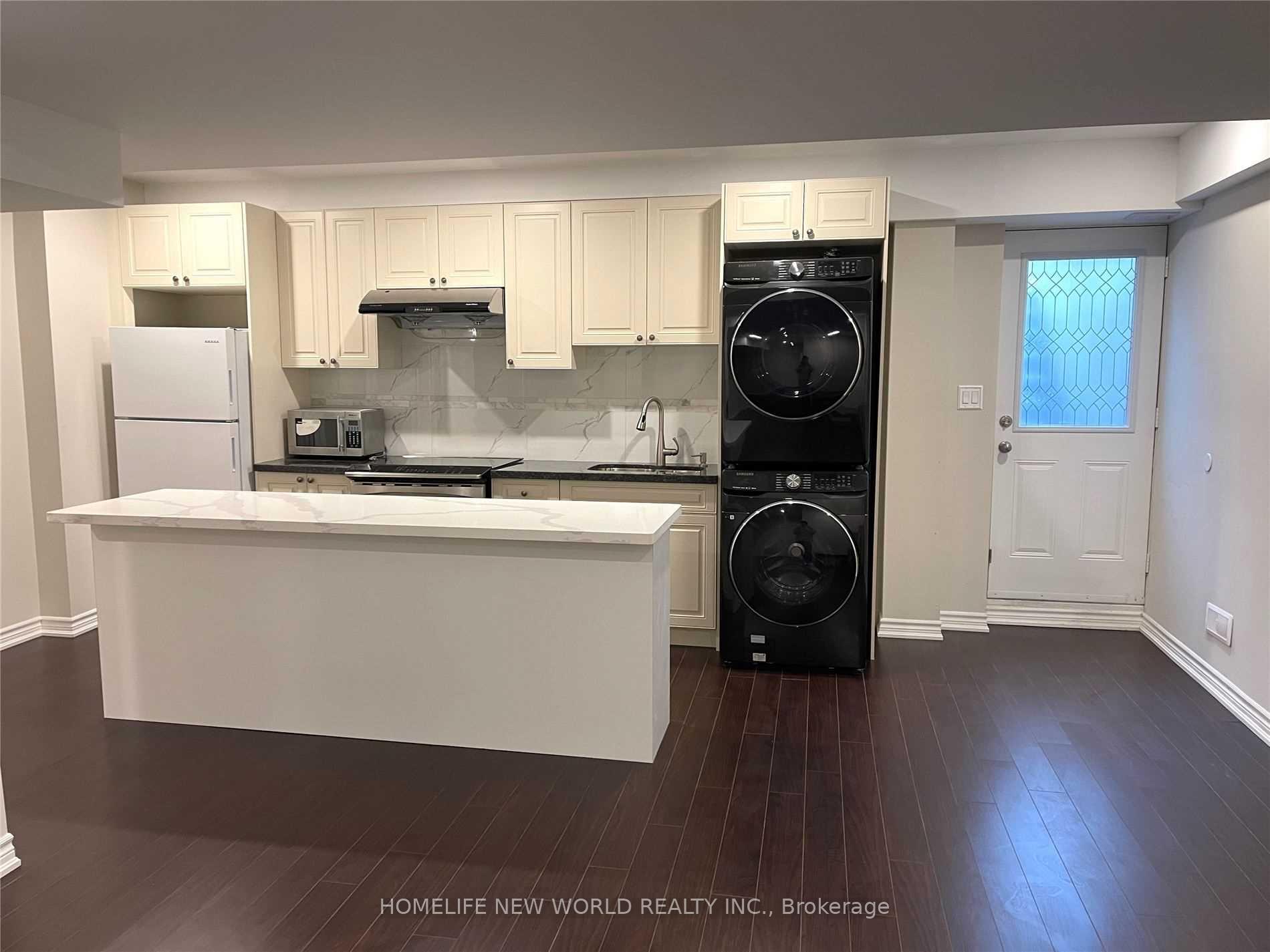 Photo 5 of Unit BSMT, 53 Strawbridge Farm Drive, Aurora, Aurora Grove — HOMEH