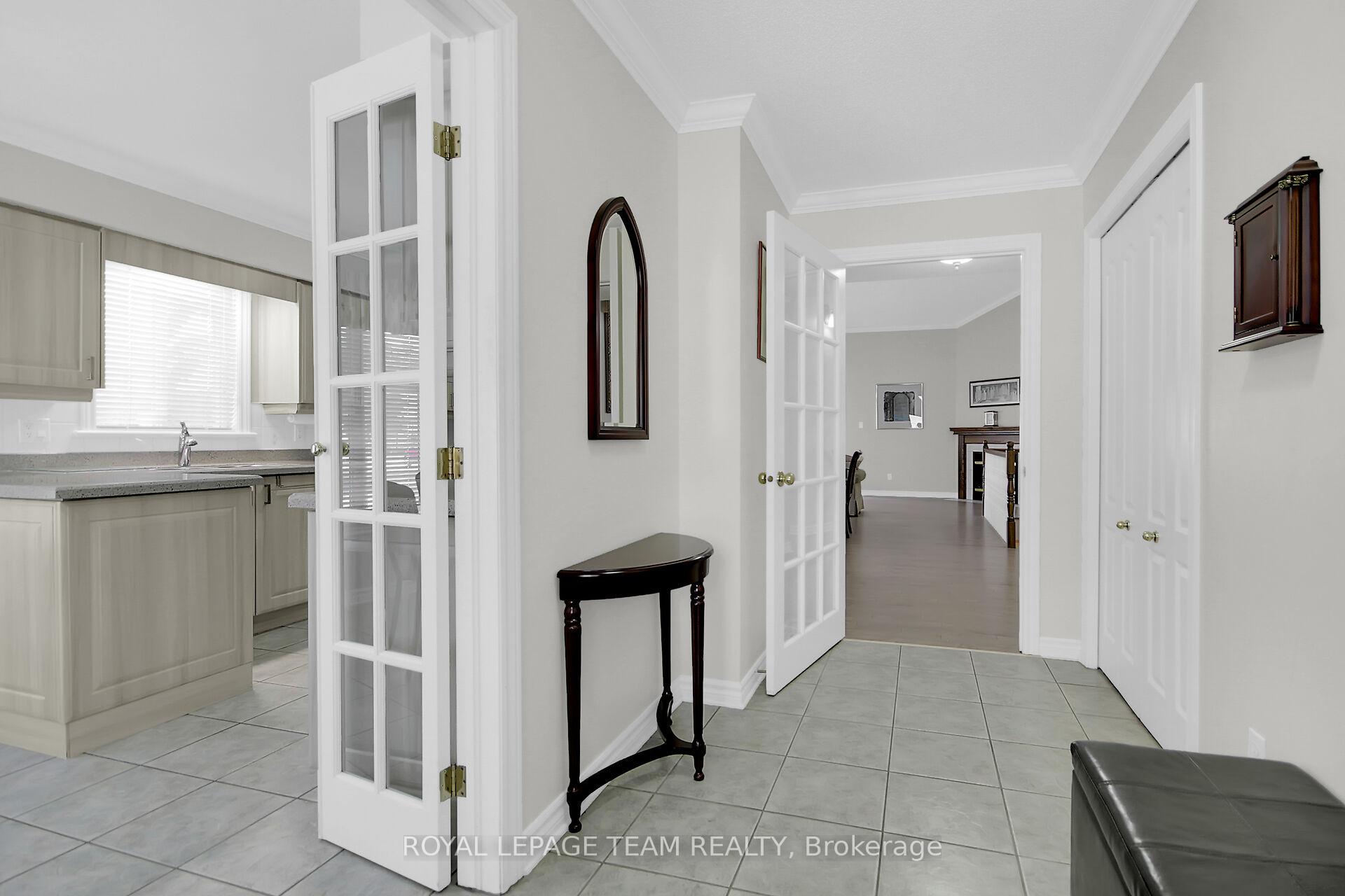 Photo 5 of 35 Fieldcrest Avenue, Ottawa, Barrhaven - Longfields — HOMEH