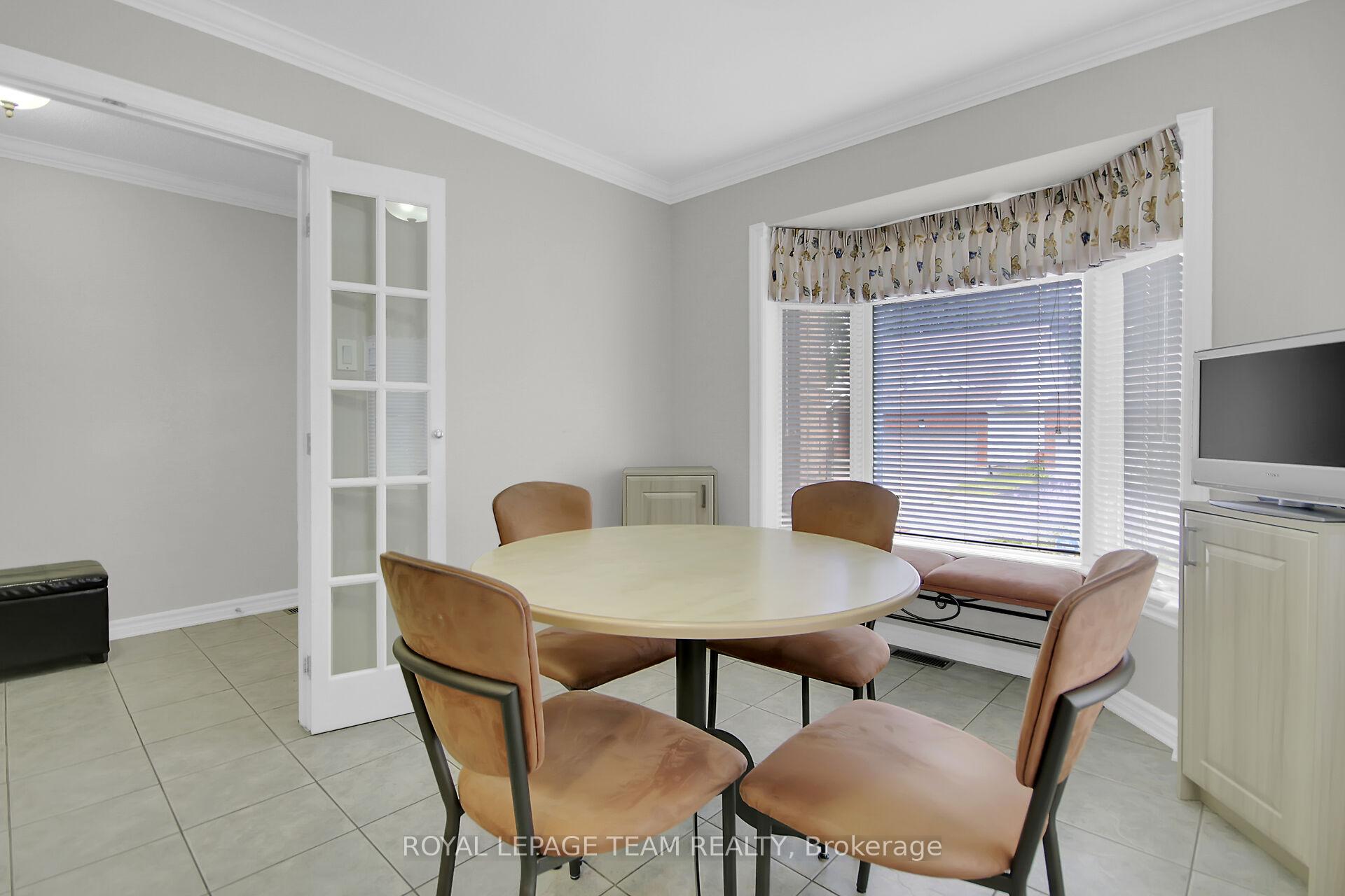 Photo 6 of 35 Fieldcrest Avenue, Ottawa, Barrhaven - Longfields — HOMEH