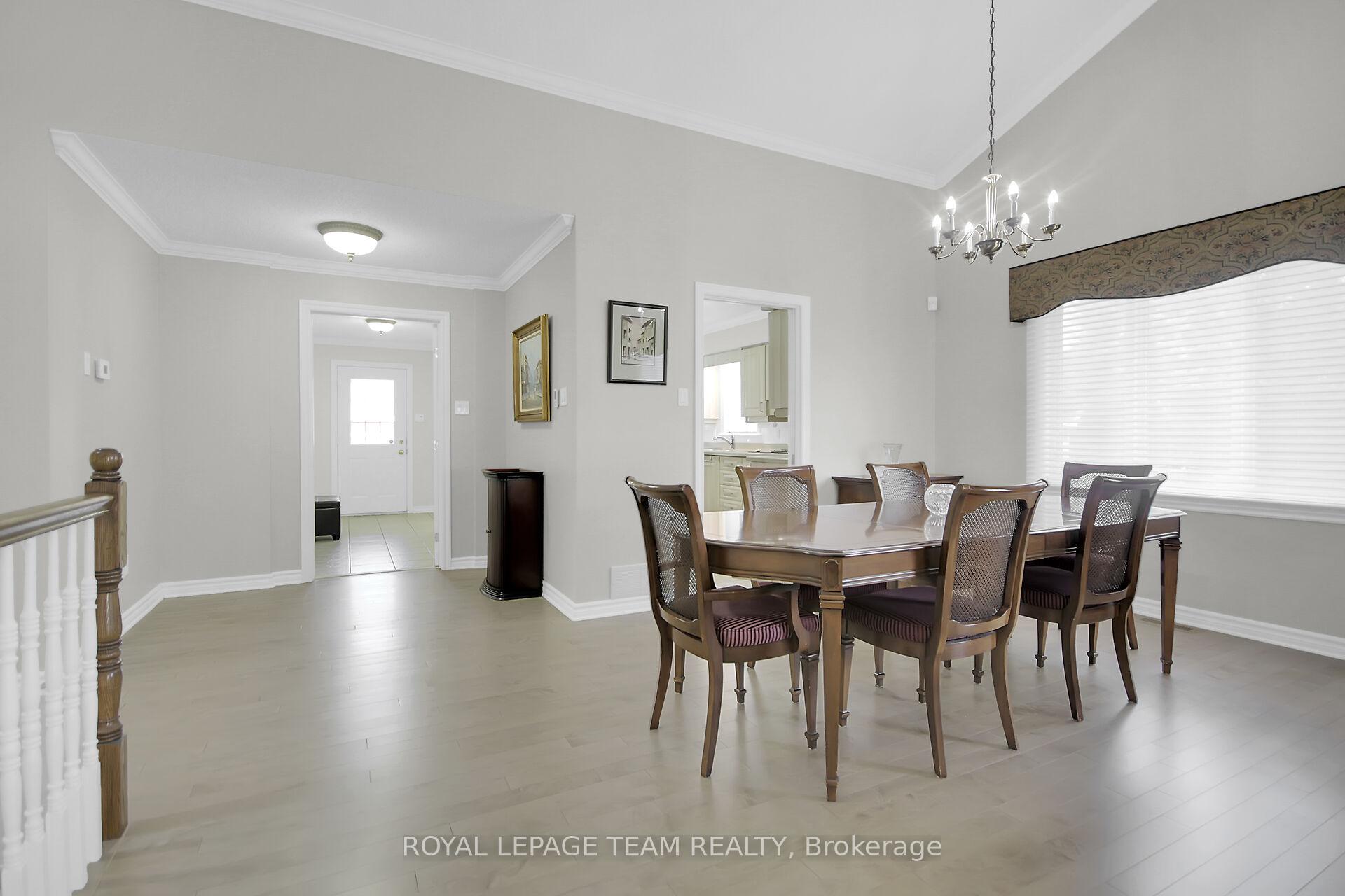 Photo 11 of 35 Fieldcrest Avenue, Ottawa, Barrhaven - Longfields — HOMEH