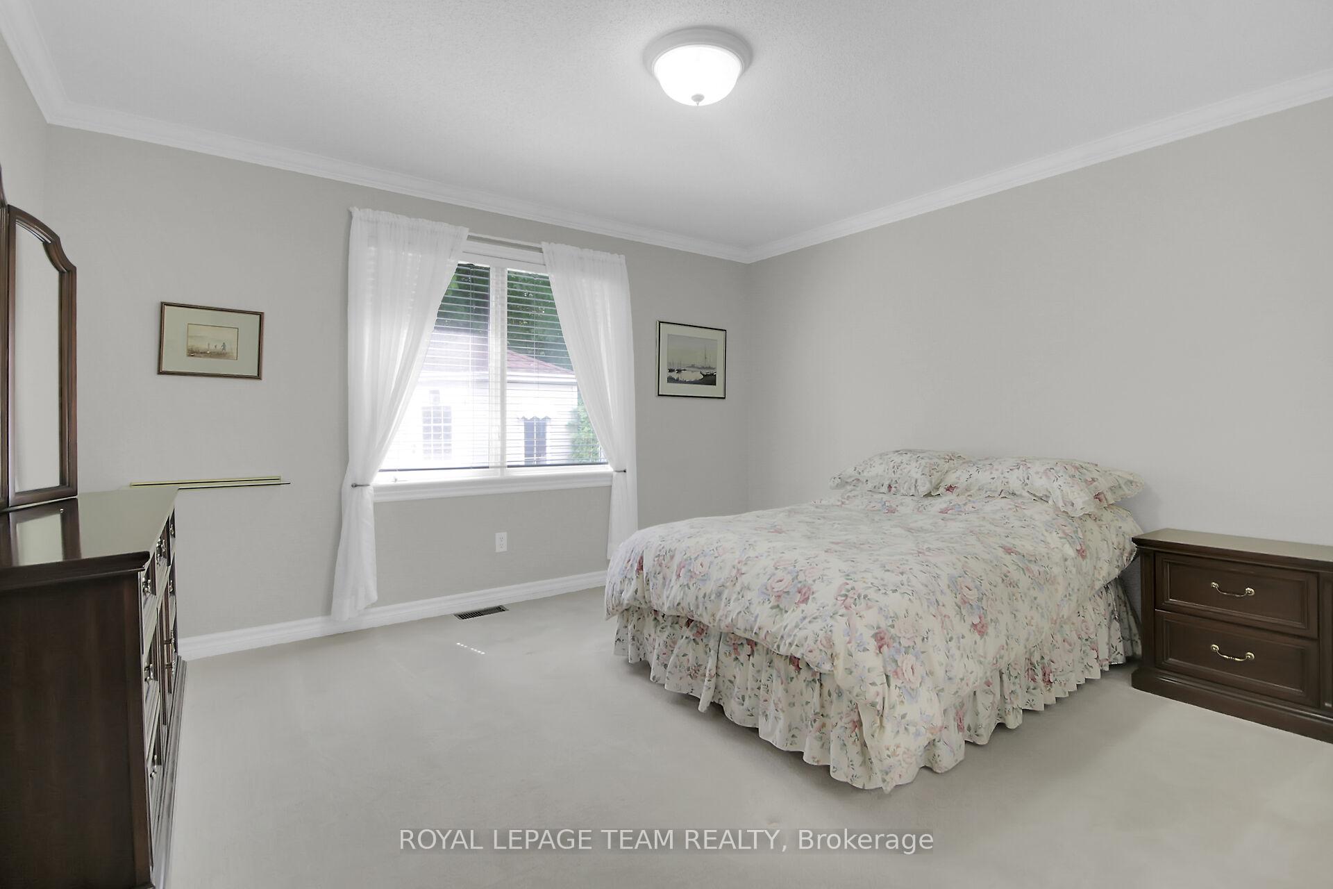 Photo 20 of 35 Fieldcrest Avenue, Ottawa, Barrhaven - Longfields — HOMEH