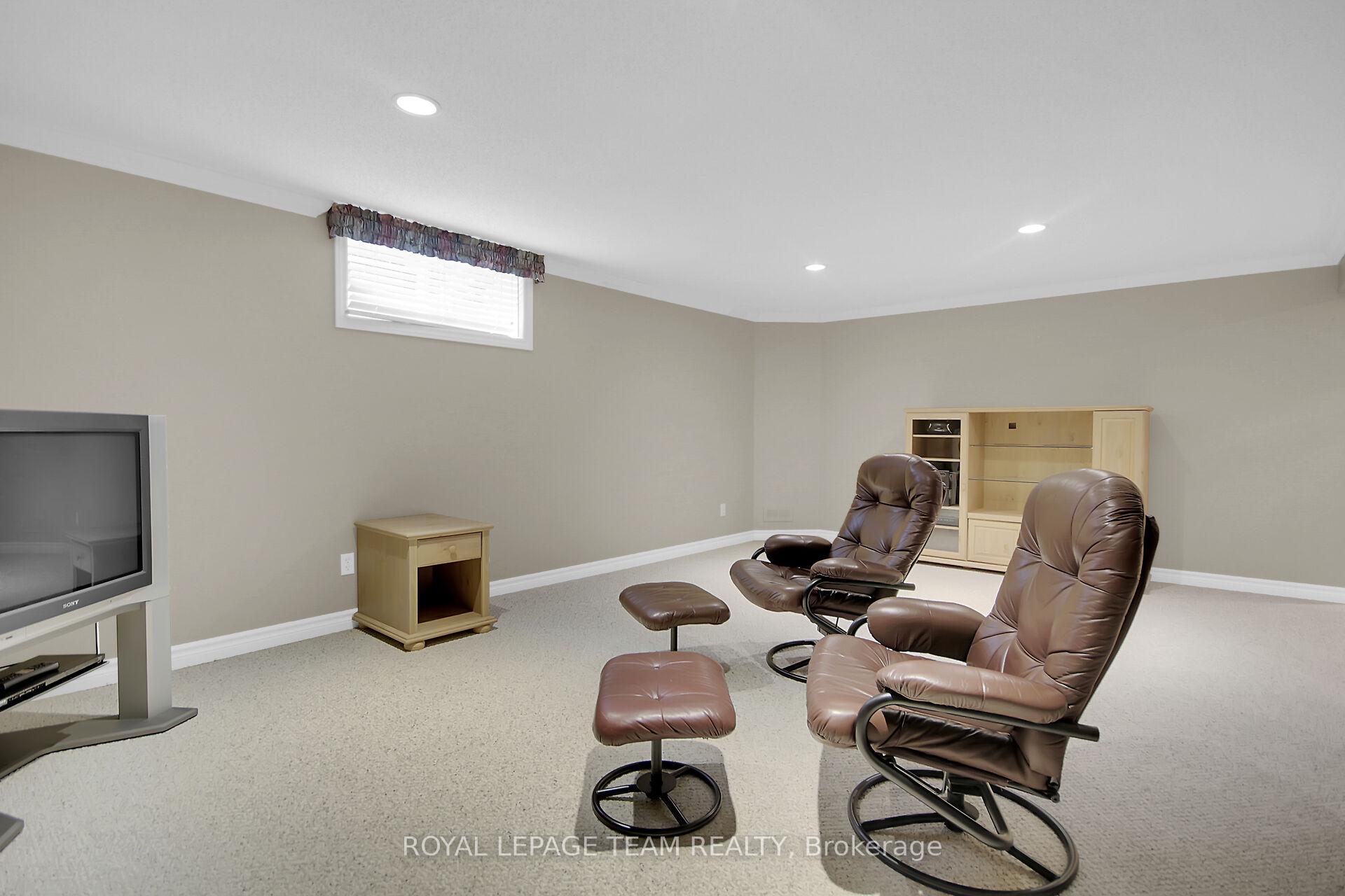 Photo 32 of 35 Fieldcrest Avenue, Ottawa, Barrhaven - Longfields — HOMEH