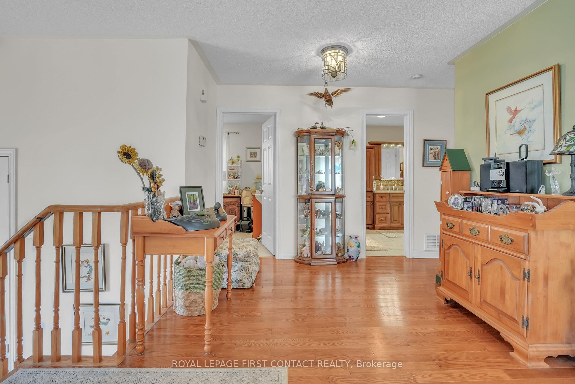 Photo 26 of 40 Felt Crescent, Barrie, Bayshore — HOMEH