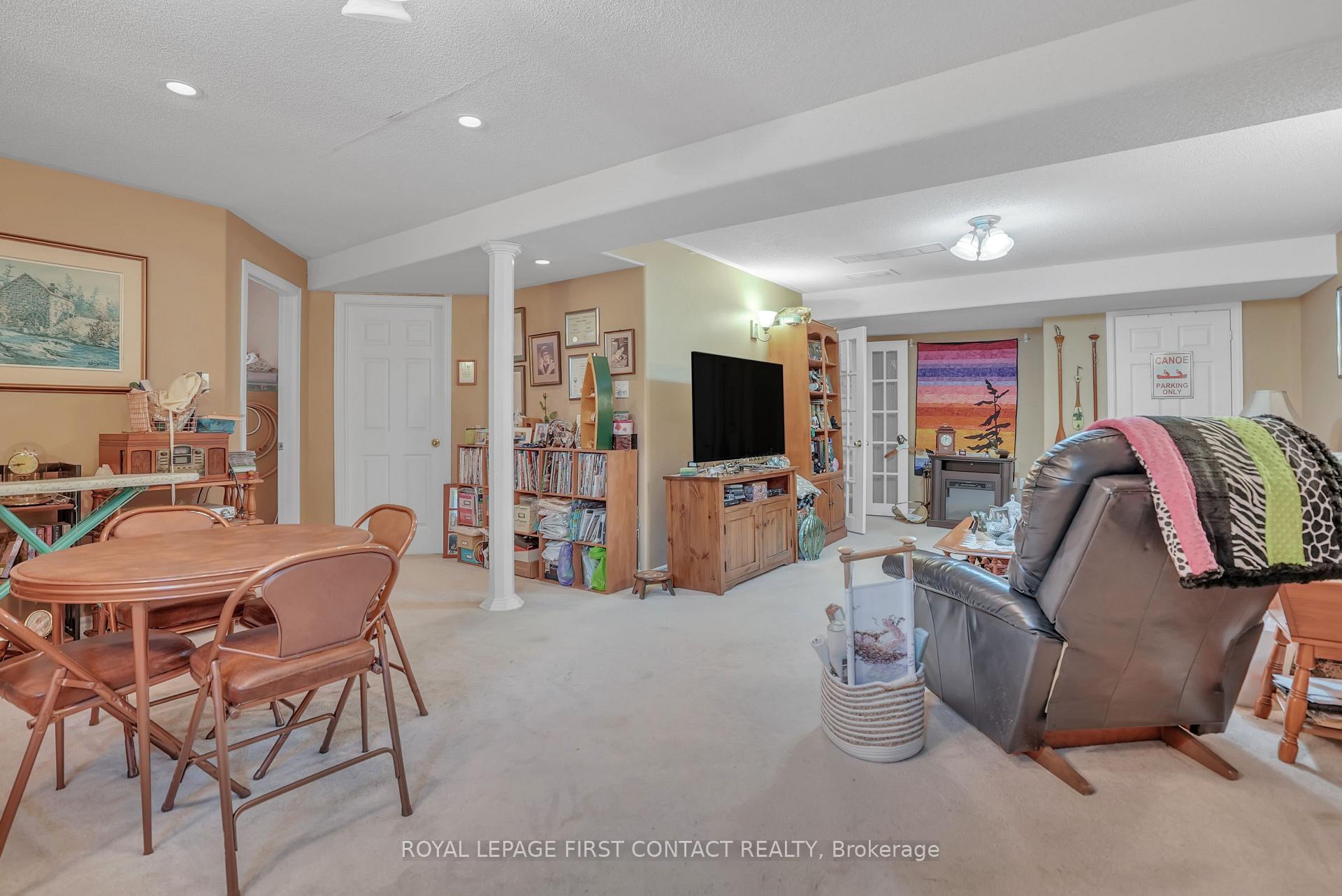 Photo 25 of 40 Felt Crescent, Barrie, Bayshore — HOMEH