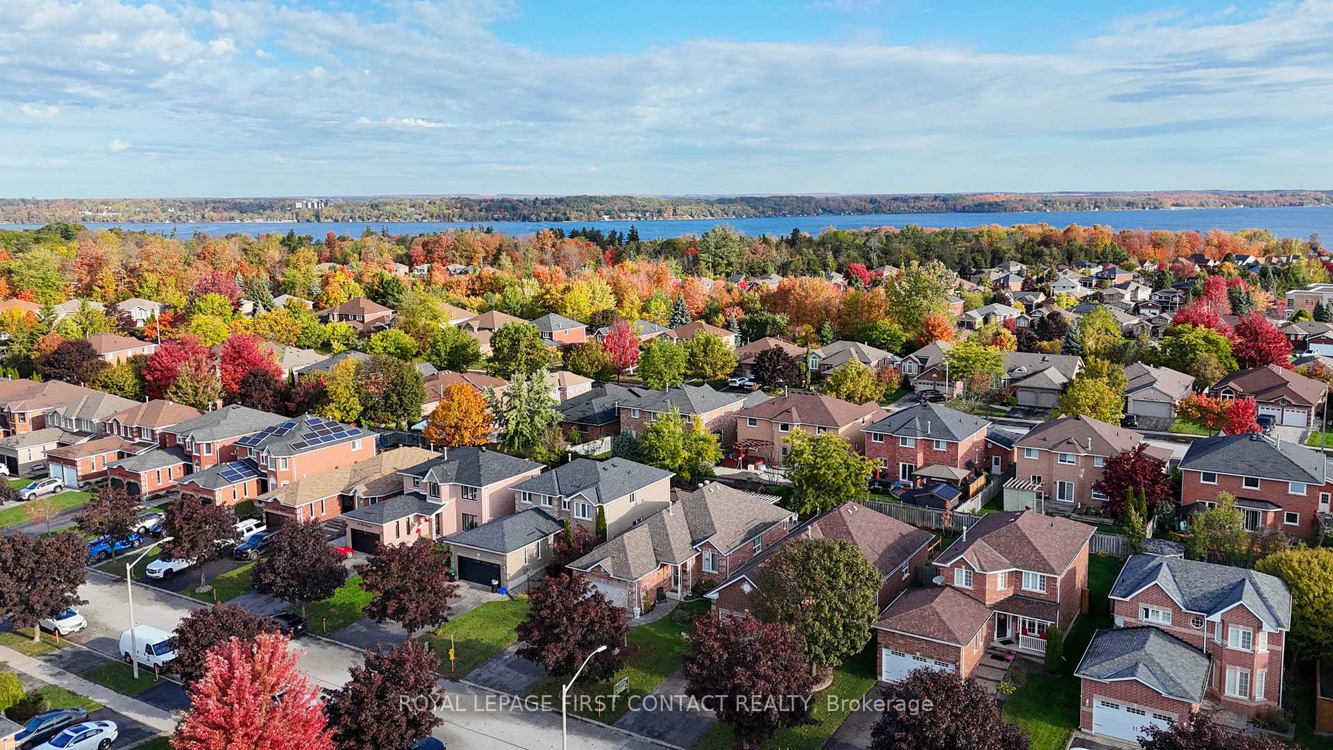 Photo 44 of 40 Felt Crescent, Barrie, Bayshore — HOMEH