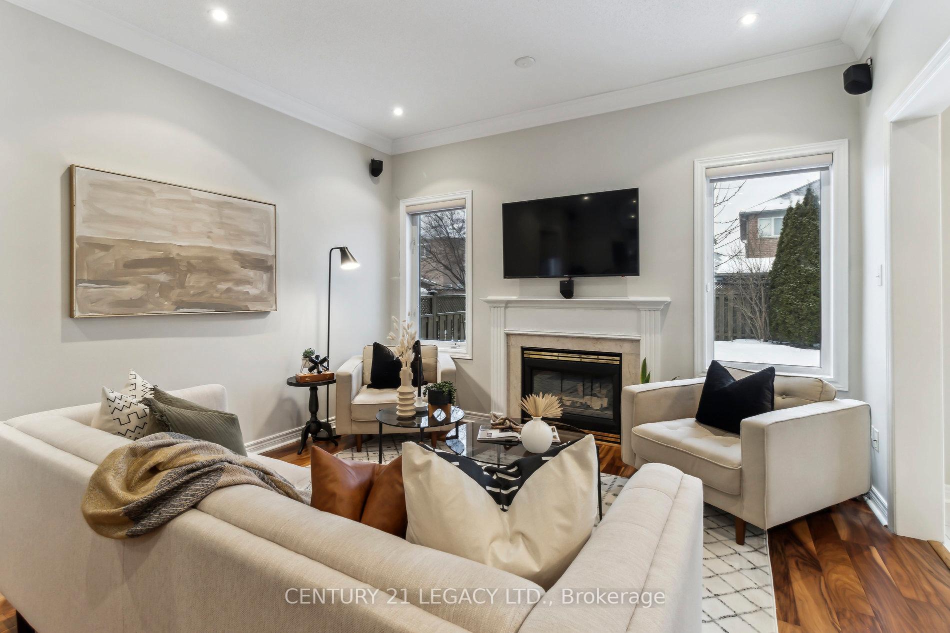 Photo 3 of 22 Sgotto Boulevard, Vaughan, Sonoma Heights — HOMEH