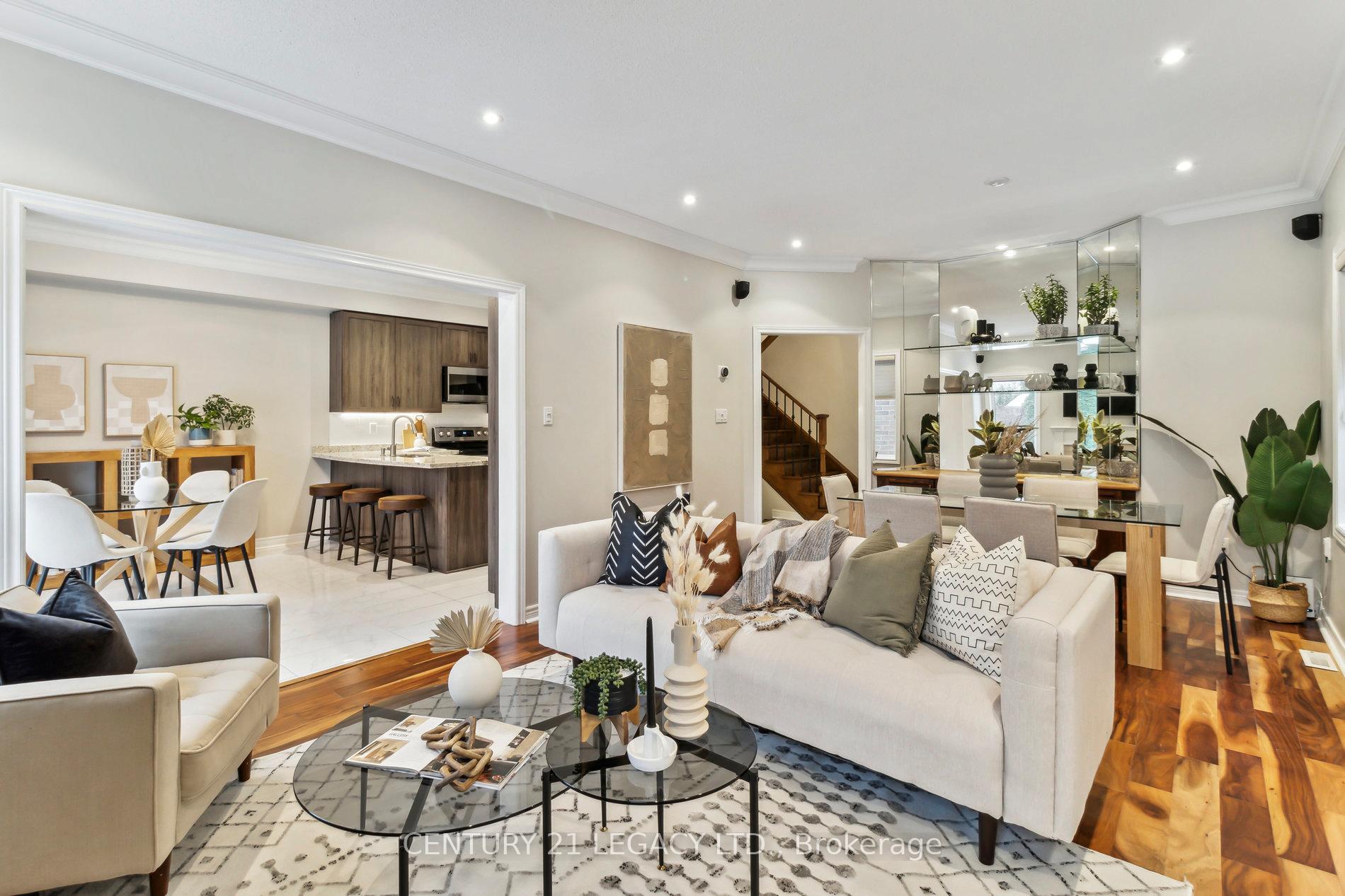 Photo 5 of 22 Sgotto Boulevard, Vaughan, Sonoma Heights — HOMEH