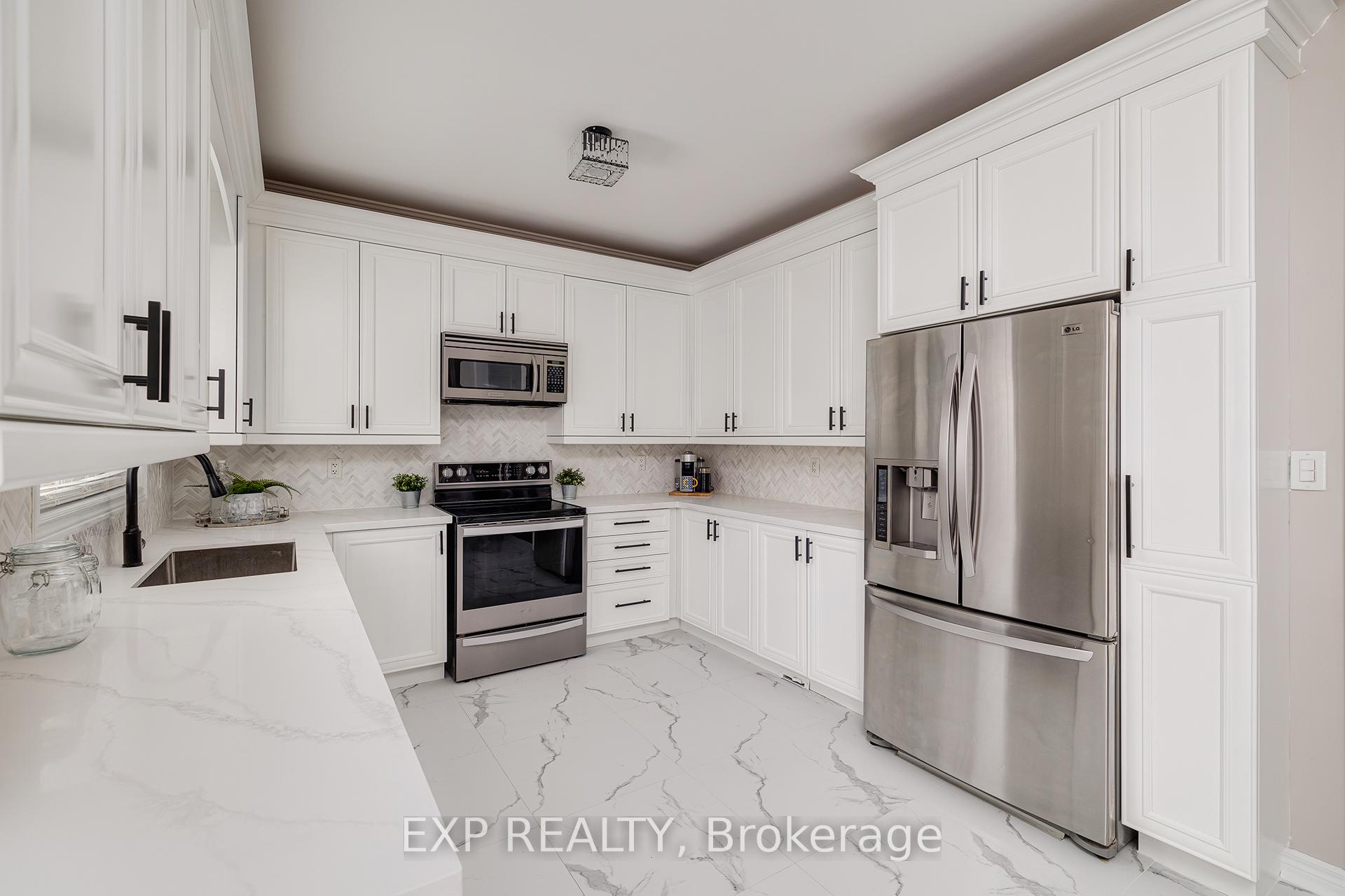 Photo 8 of 65 Filippazzo Road, Vaughan, Vellore Village — HOMEH
