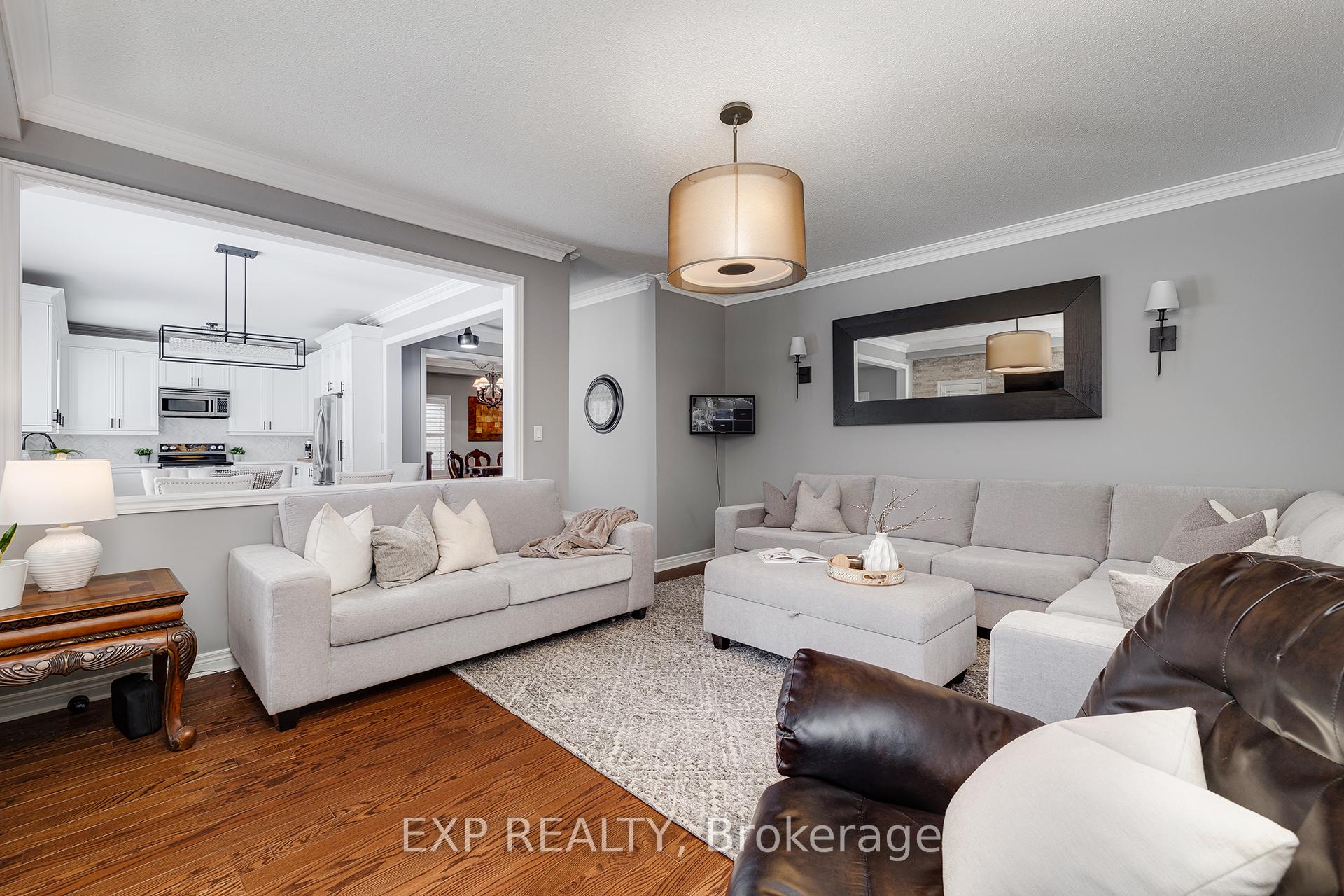 Photo 11 of 65 Filippazzo Road, Vaughan, Vellore Village — HOMEH