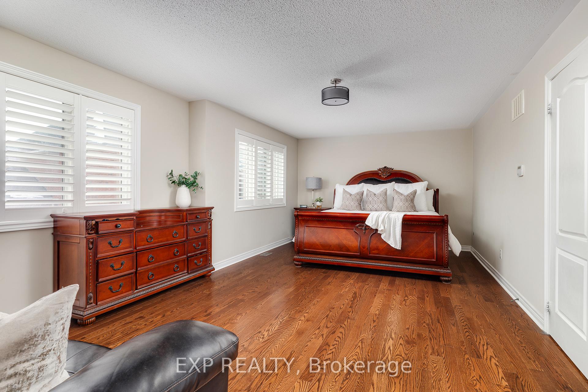 Photo 16 of 65 Filippazzo Road, Vaughan, Vellore Village — HOMEH