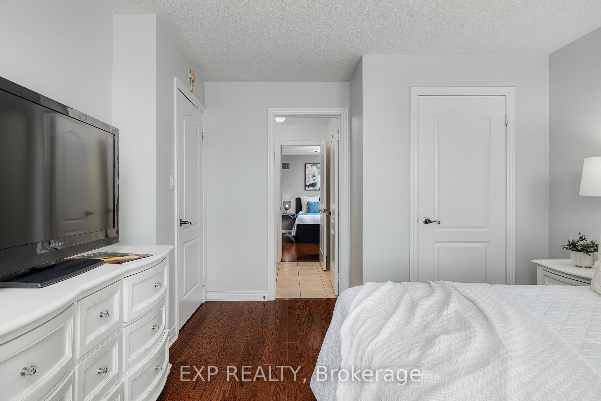 Photo 21 of 65 Filippazzo Road, Vaughan, Vellore Village — HOMEH