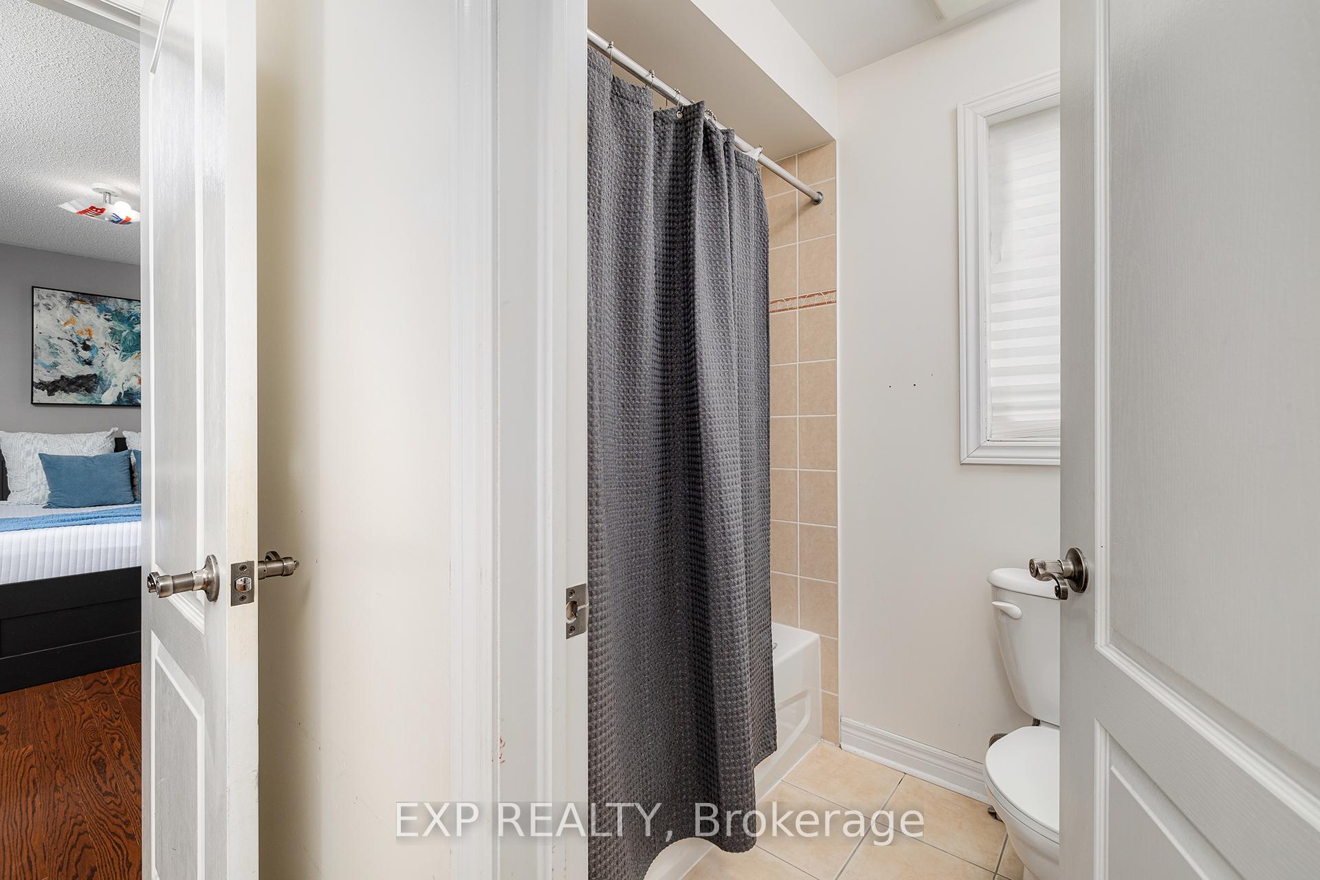 Photo 23 of 65 Filippazzo Road, Vaughan, Vellore Village — HOMEH